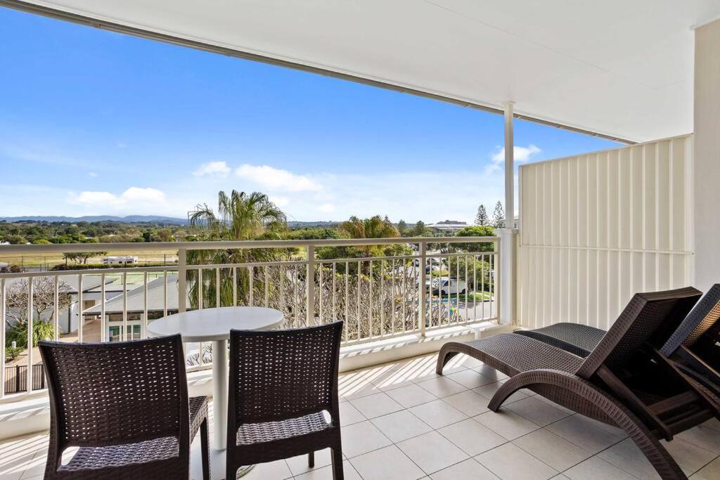 The Pool Resort Kingscliff - 1BR with Hinterland Views (5312) - Holiday Management Co.