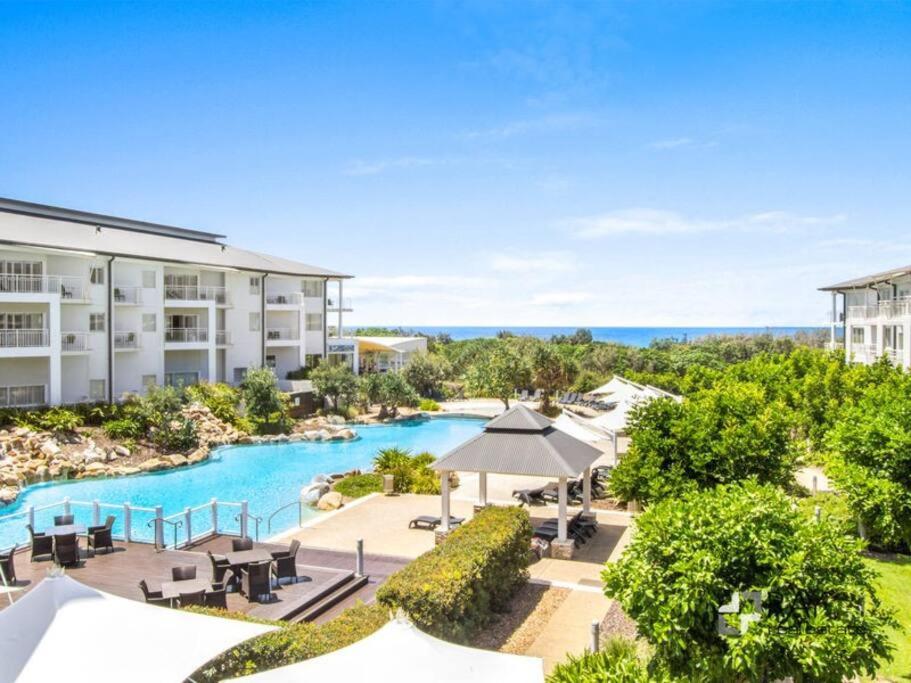 The Pool Resort Kingscliff - 1BR with Hinterland Views (5312) - Holiday Management Co.