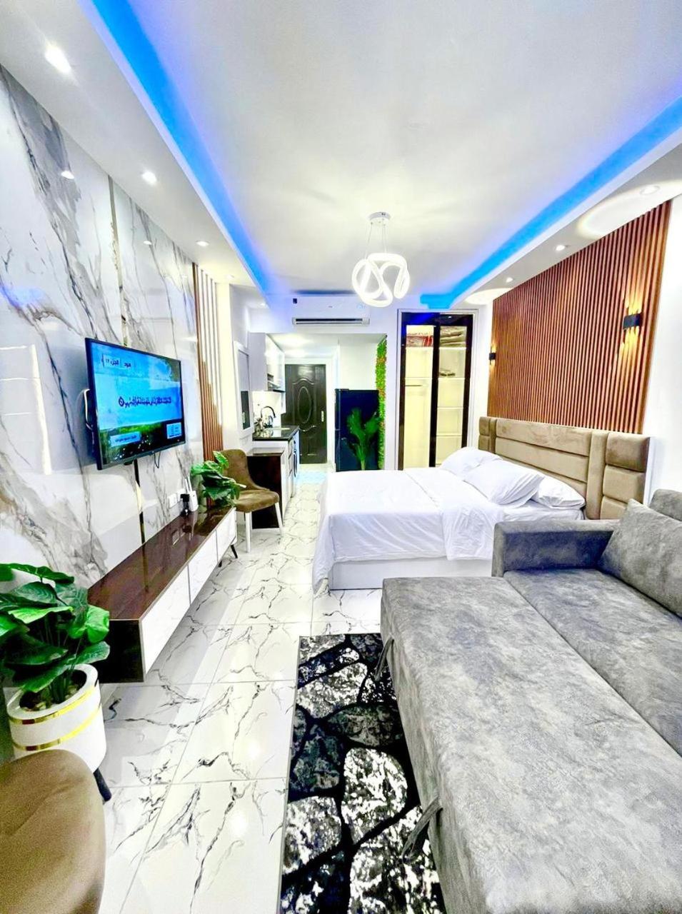 luxury N109 free WiFi view 3
