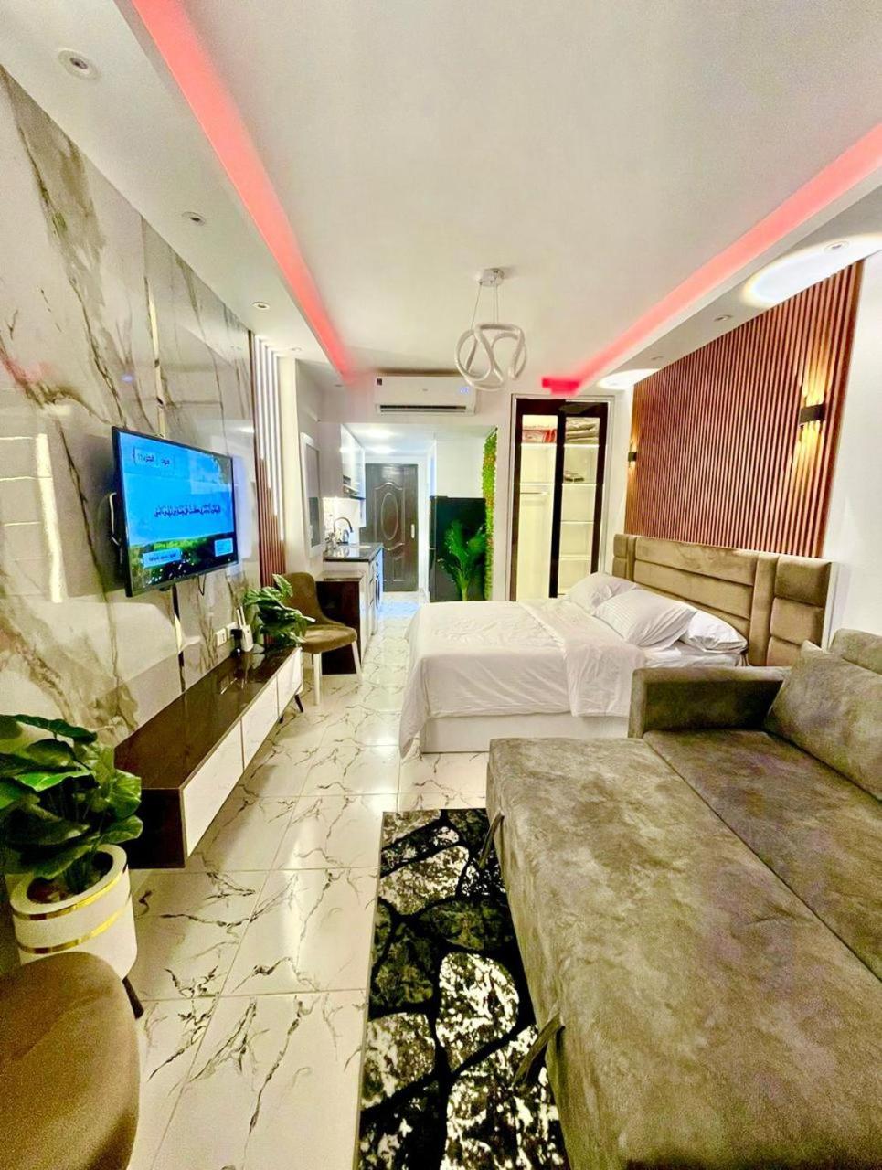 luxury N109 free WiFi view 2