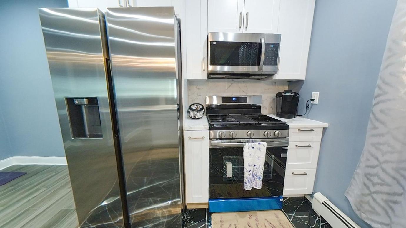 New Apartment Liberty State Park Jersey City NJ Airport Train Manhattan NYC view 3