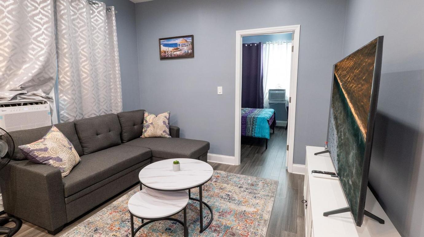 New Apartment Liberty State Park Jersey City NJ Airport Train Manhattan NYC view 4