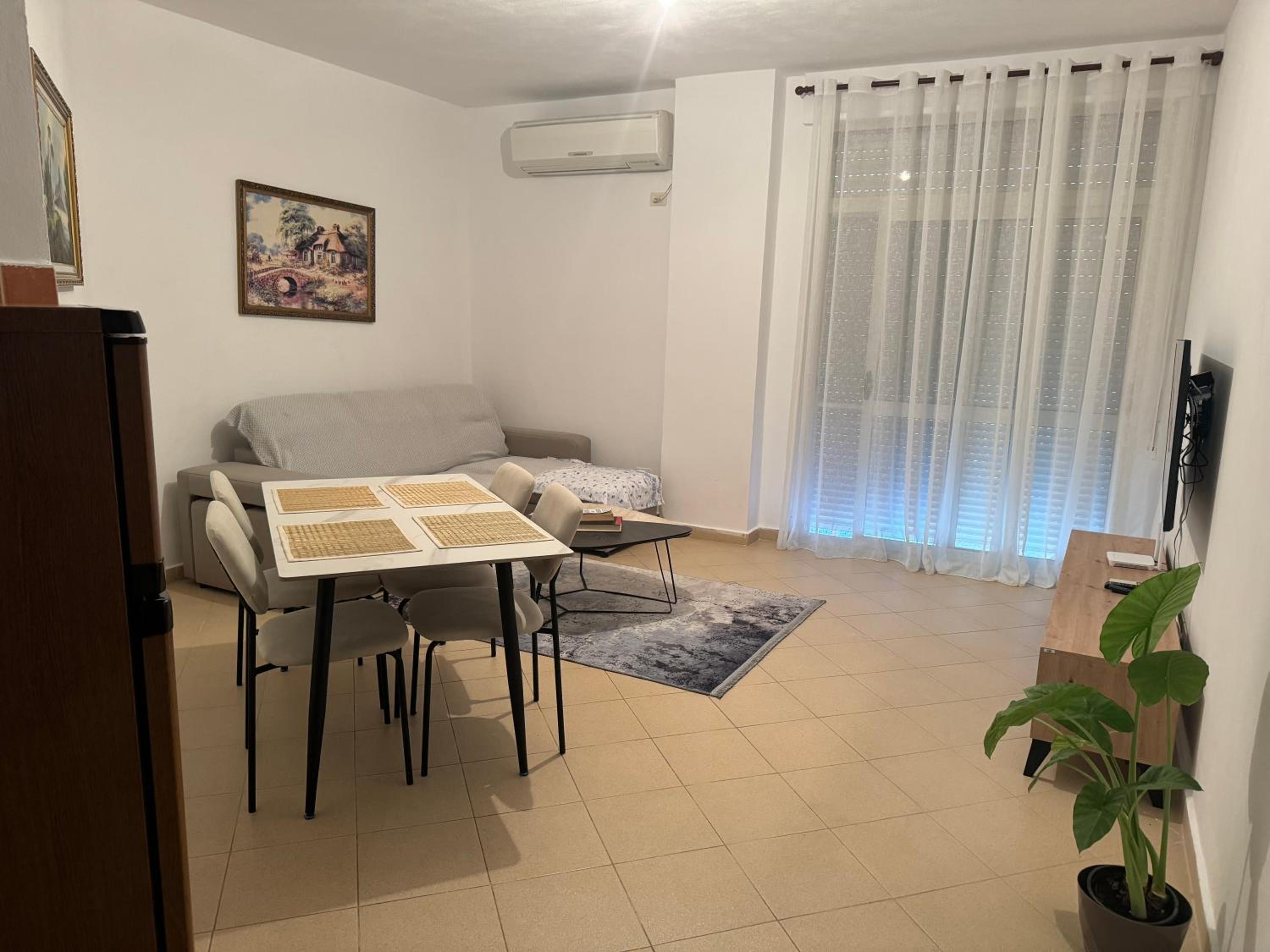 DR Apartment
