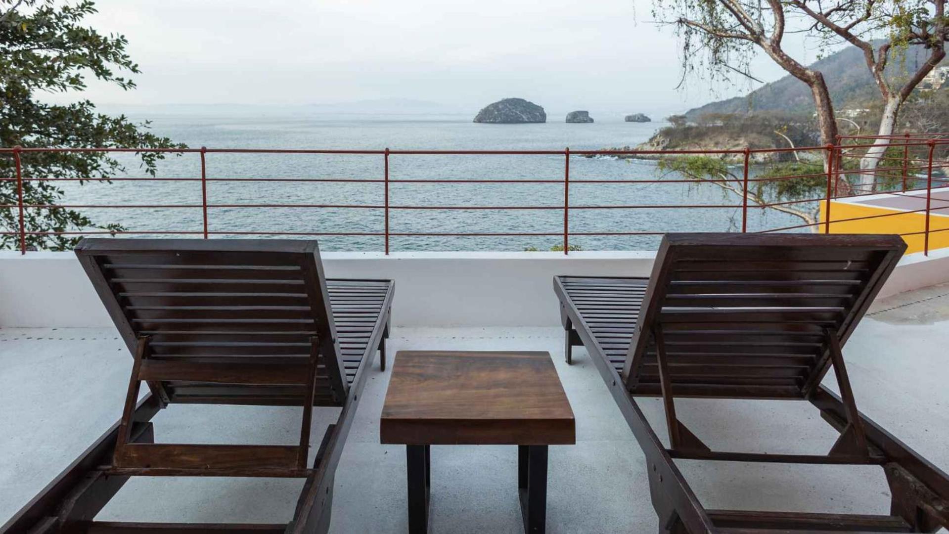 Oceanfront 15 Bedroom Villa for 34 Guests view 3