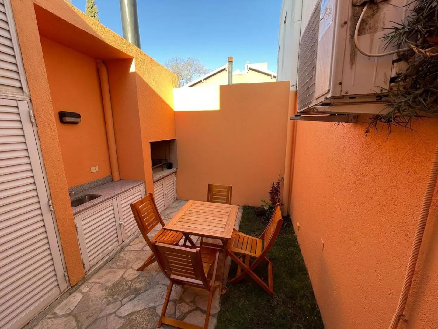 Depto en Lago con Cochera y Parrilla - 3 Ambientes - Tandil