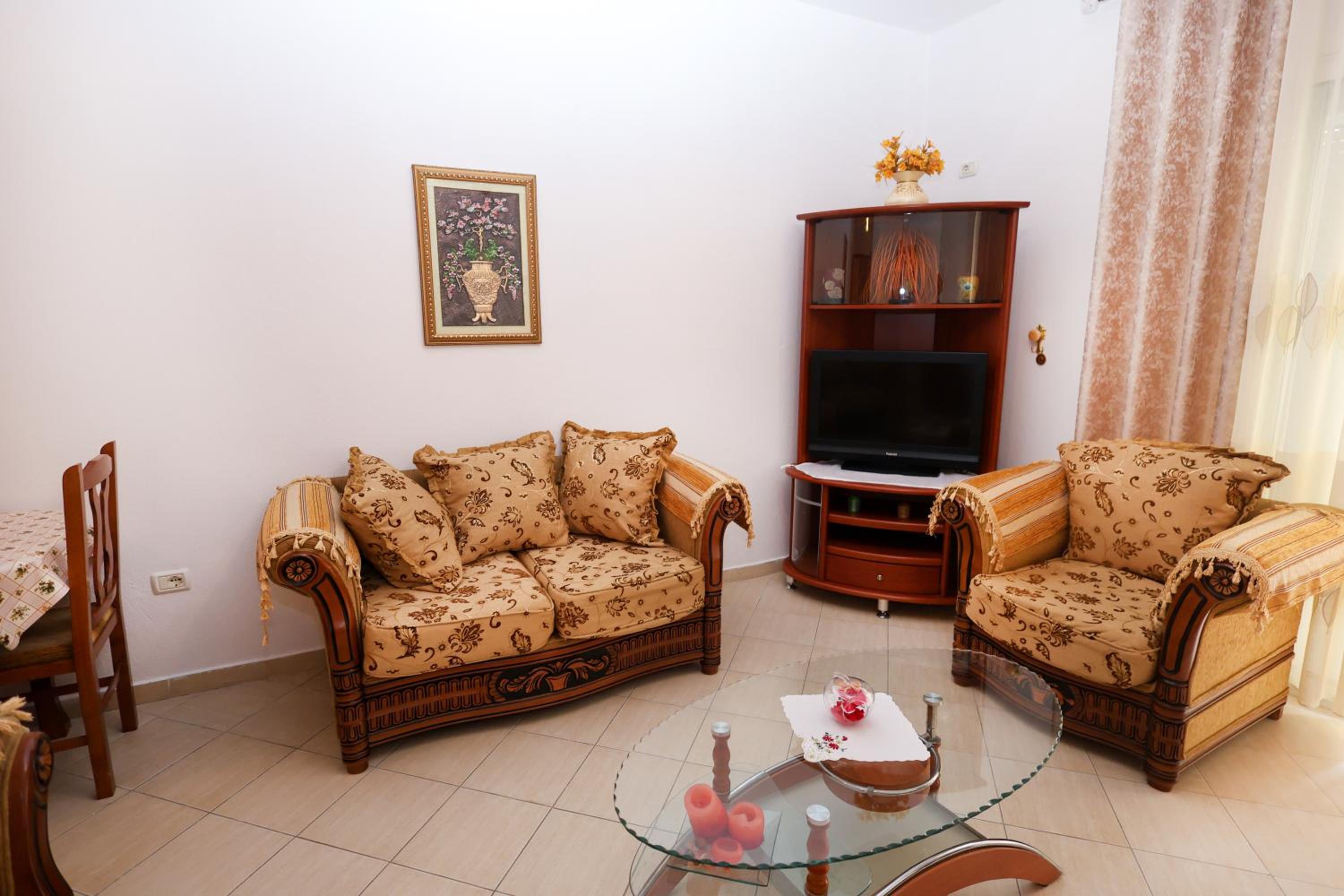 Anxhi's Apartment