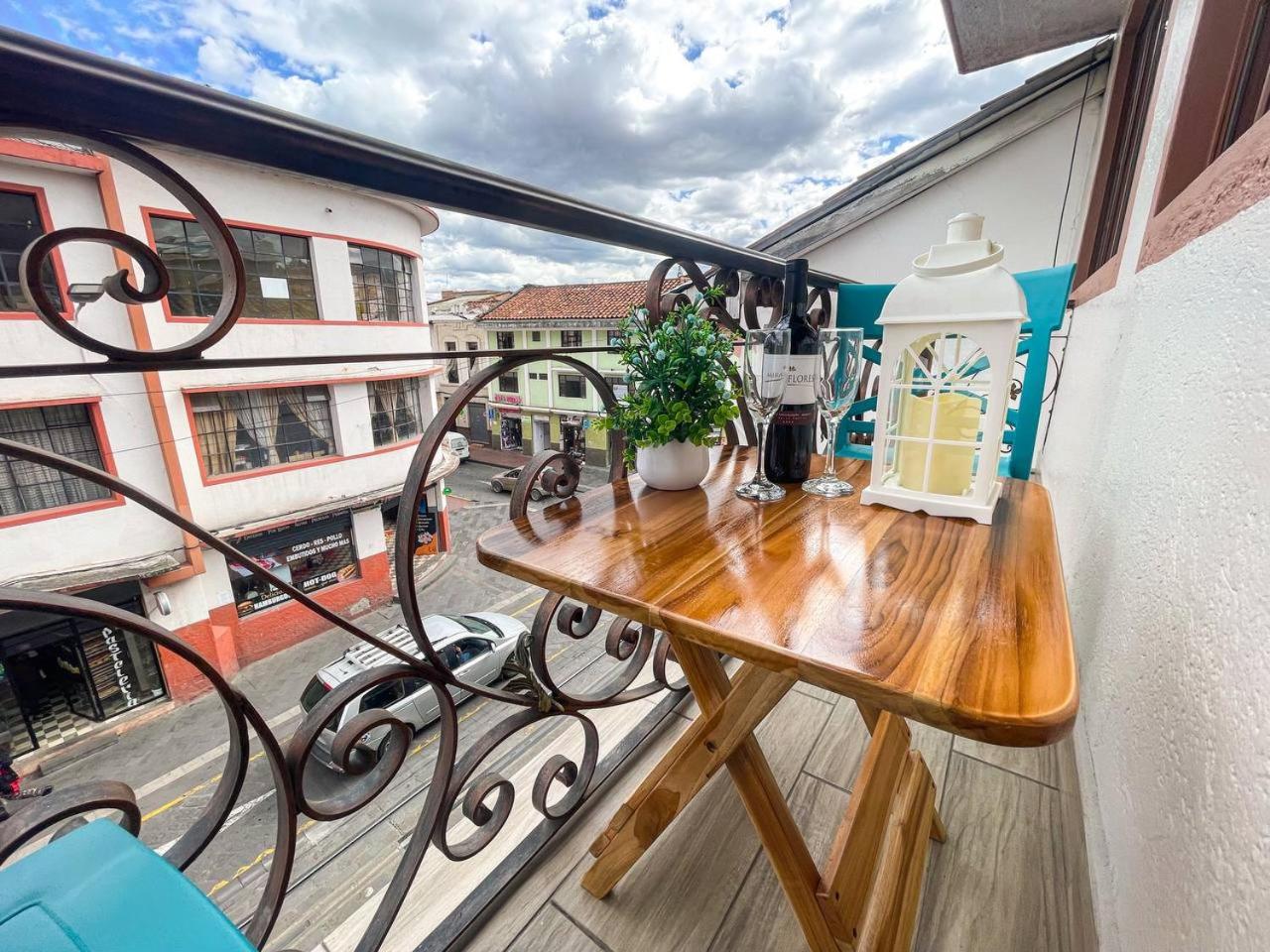 Contemporary Apartment Town center Netflix