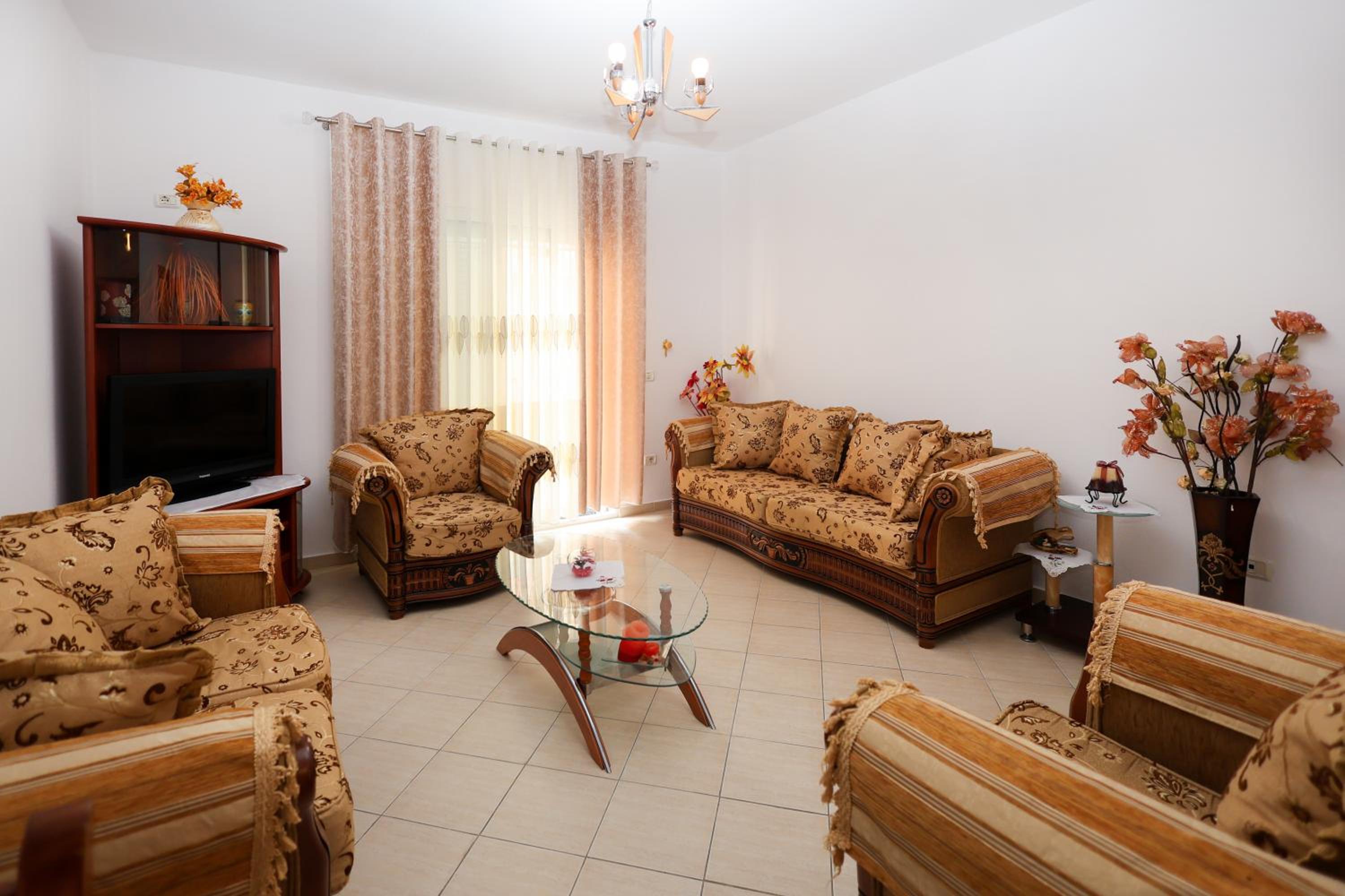 Anxhi's Apartment