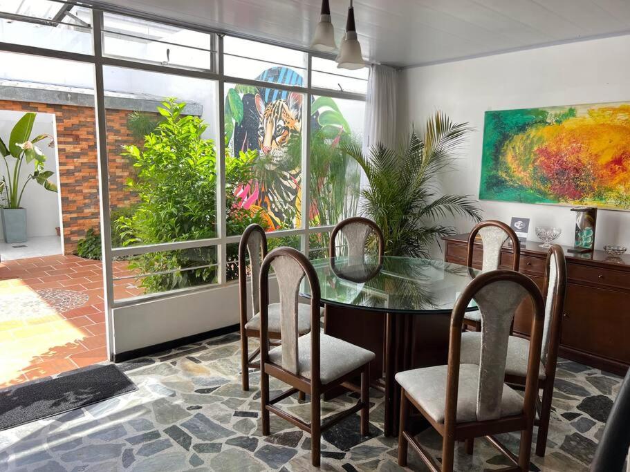 Casa Jardín - Alojamiento en el corazón de Bogotá