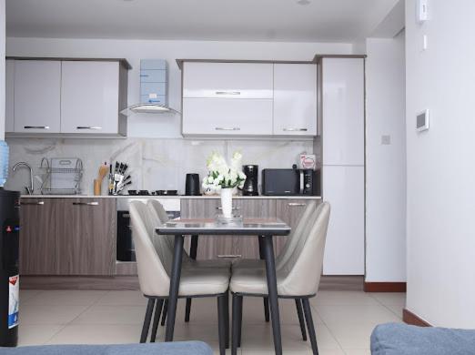 Beautiful 2B apartment in upbeat kilimani, Nairobi view 5