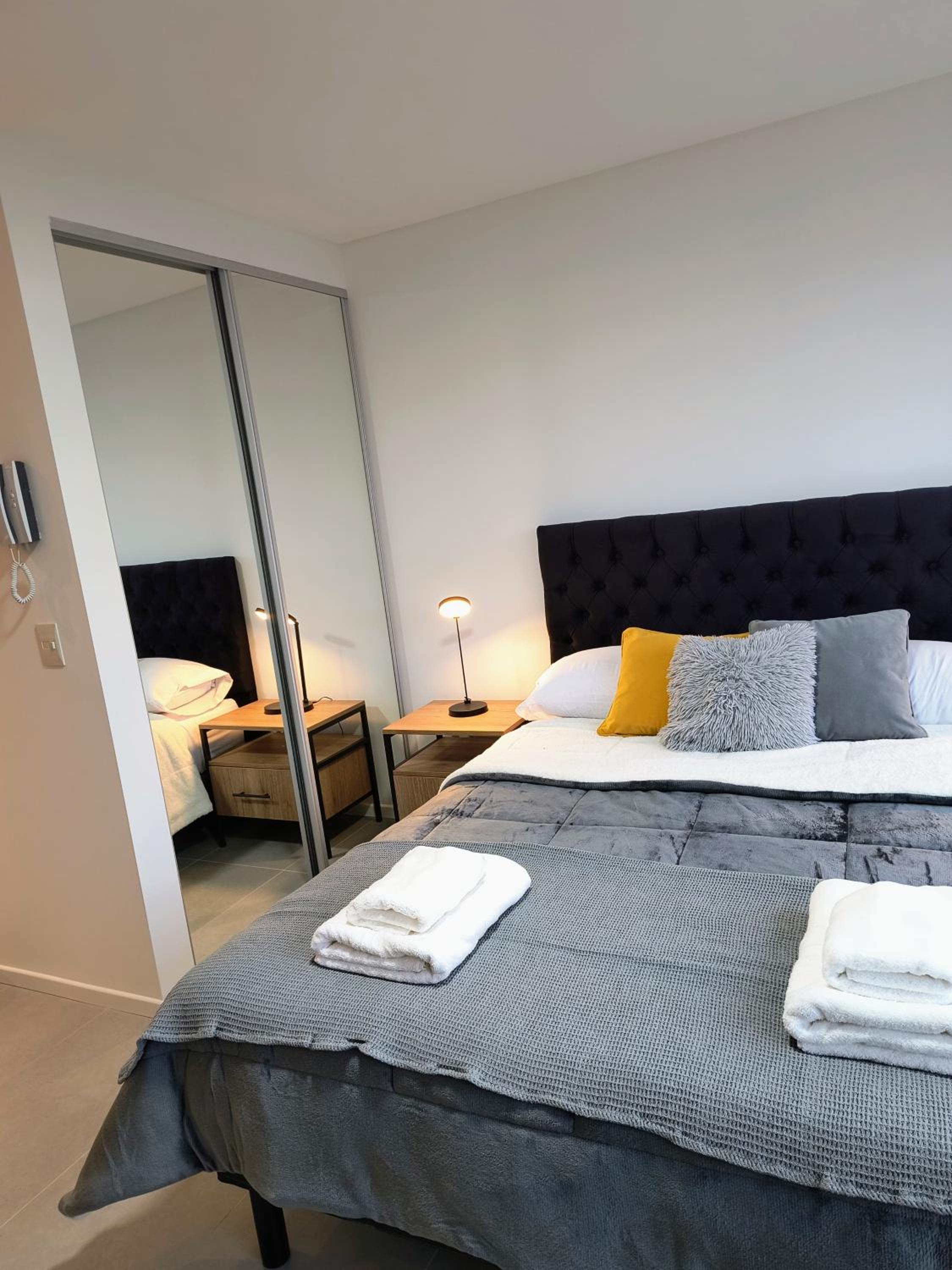 ApartSuite308