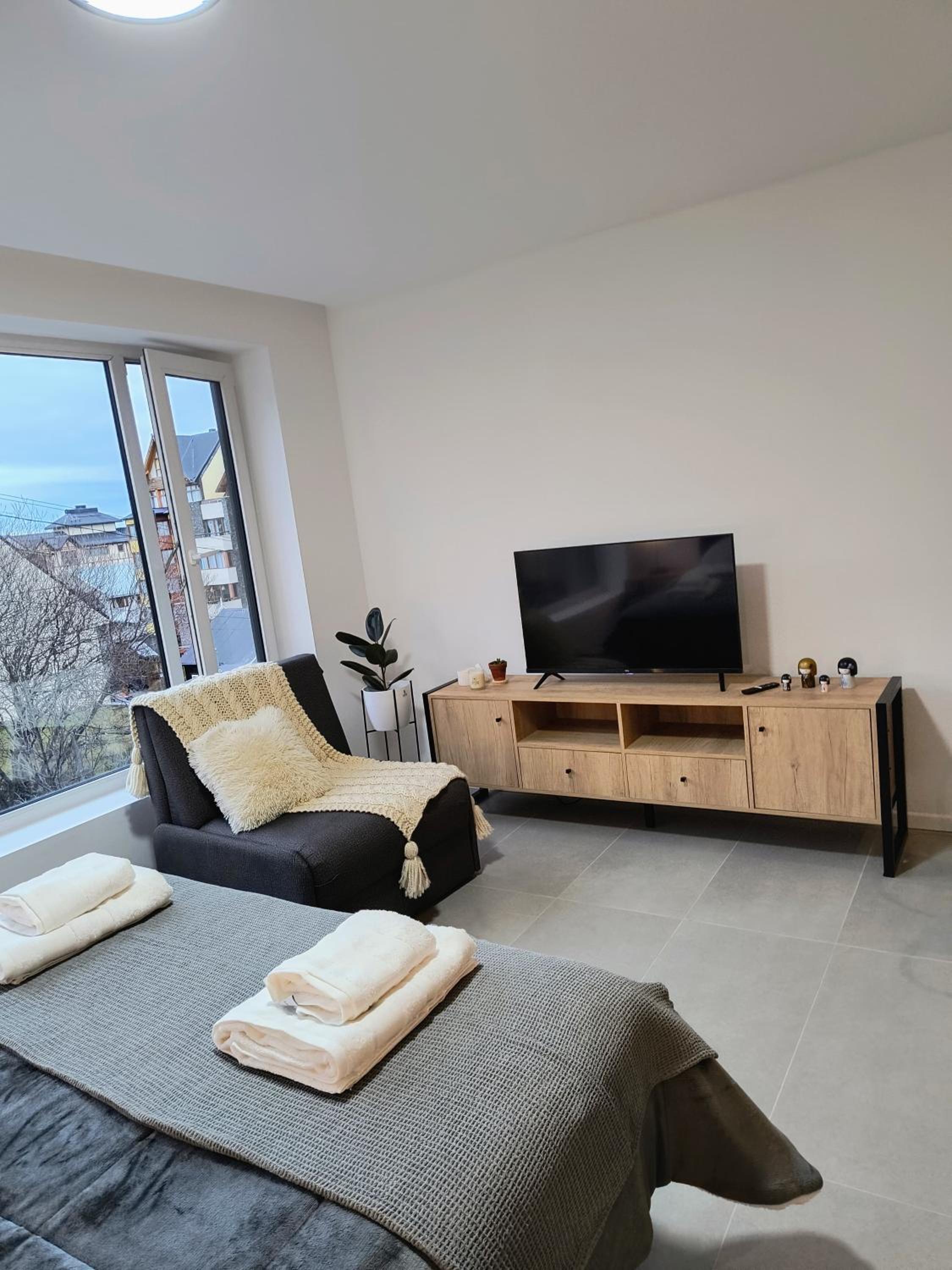 ApartSuite308