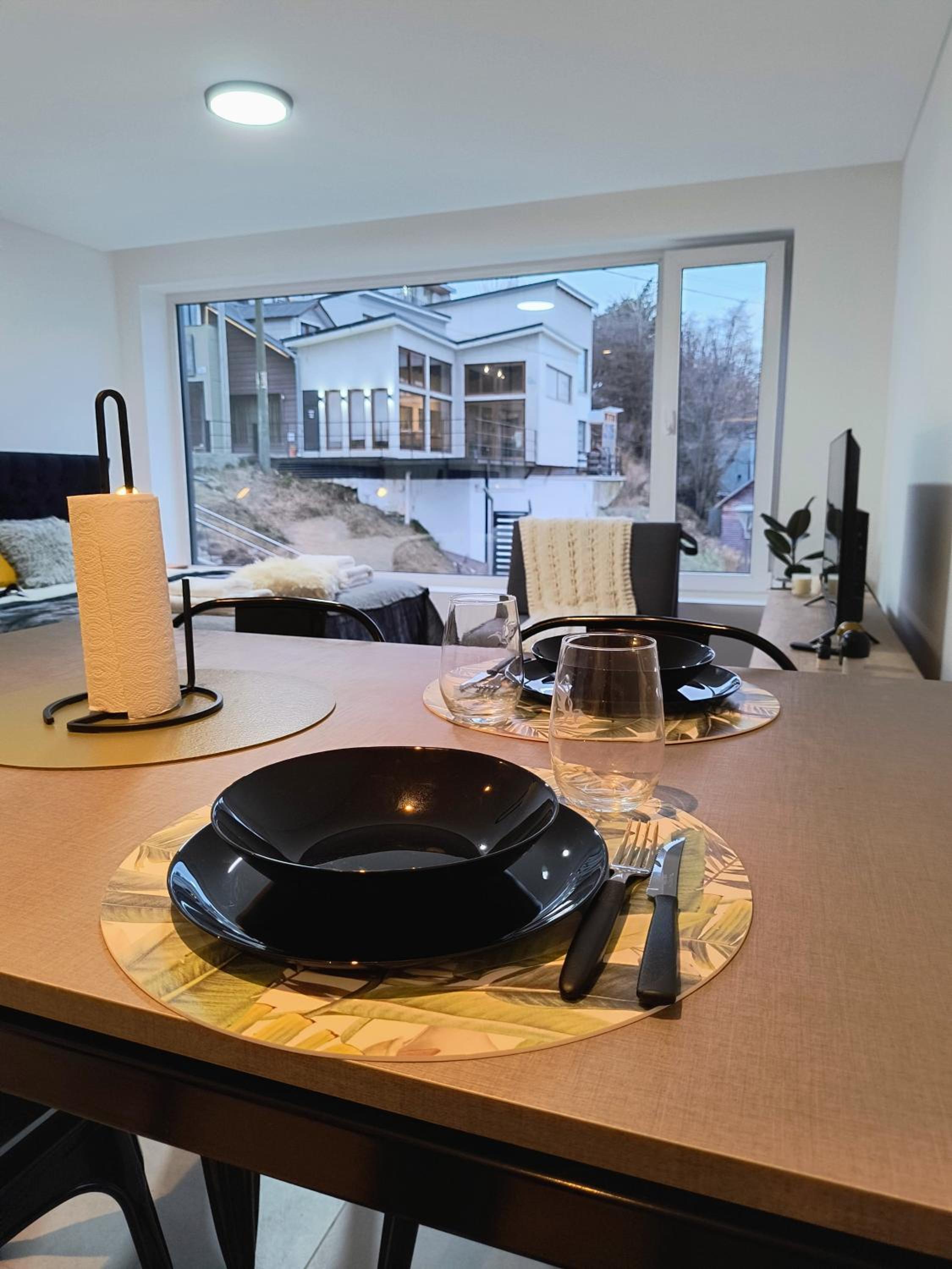 ApartSuite308