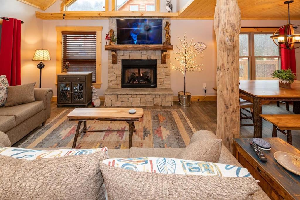 The Snow Owl Cabin
