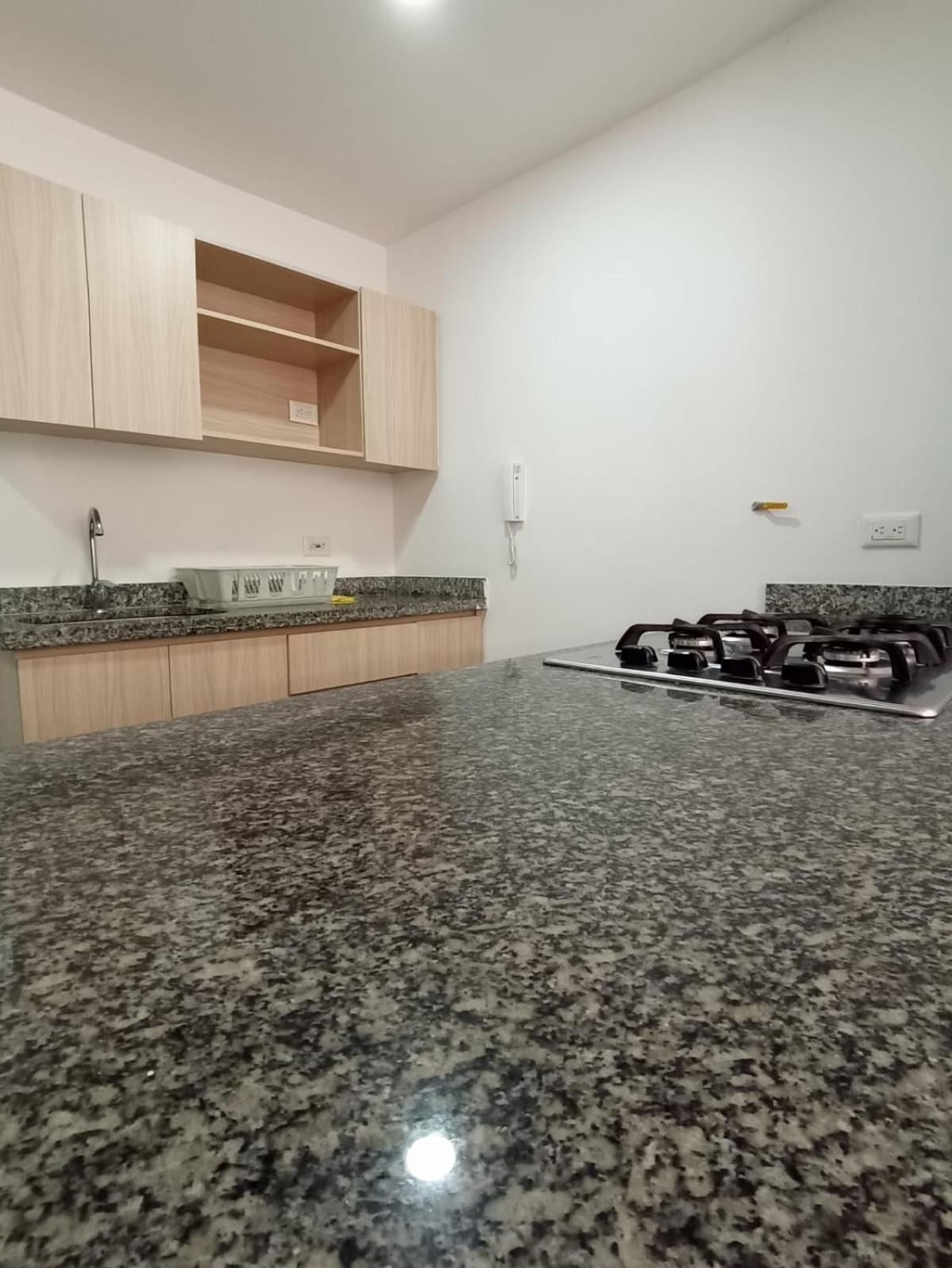 Laureles, Avenida 80 Medellin Edificio