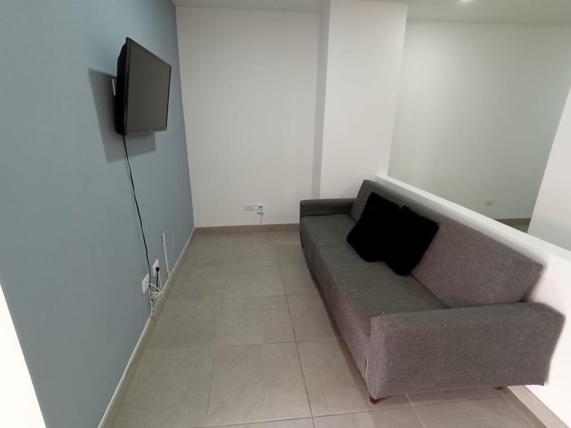 Laureles, Avenida 80 Medellin Edificio