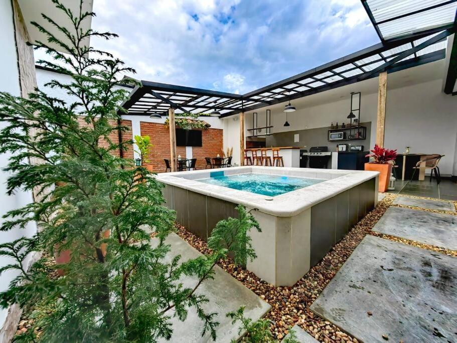 Espectacular casa Campestre con Jacuzzi