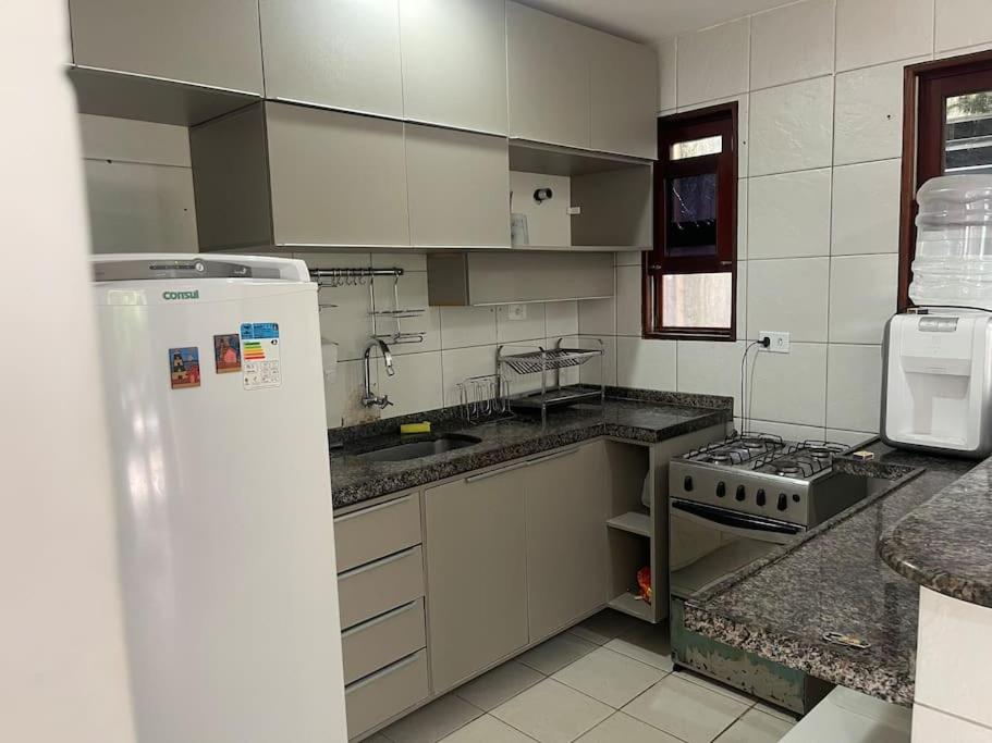 Casasveraneio casa top com 3 suítes com ar condicionado a 100 m da Praia - Barra de São Miguel, 7 minutos do gunga e 3 da praia bonita e conchas ! Área gou