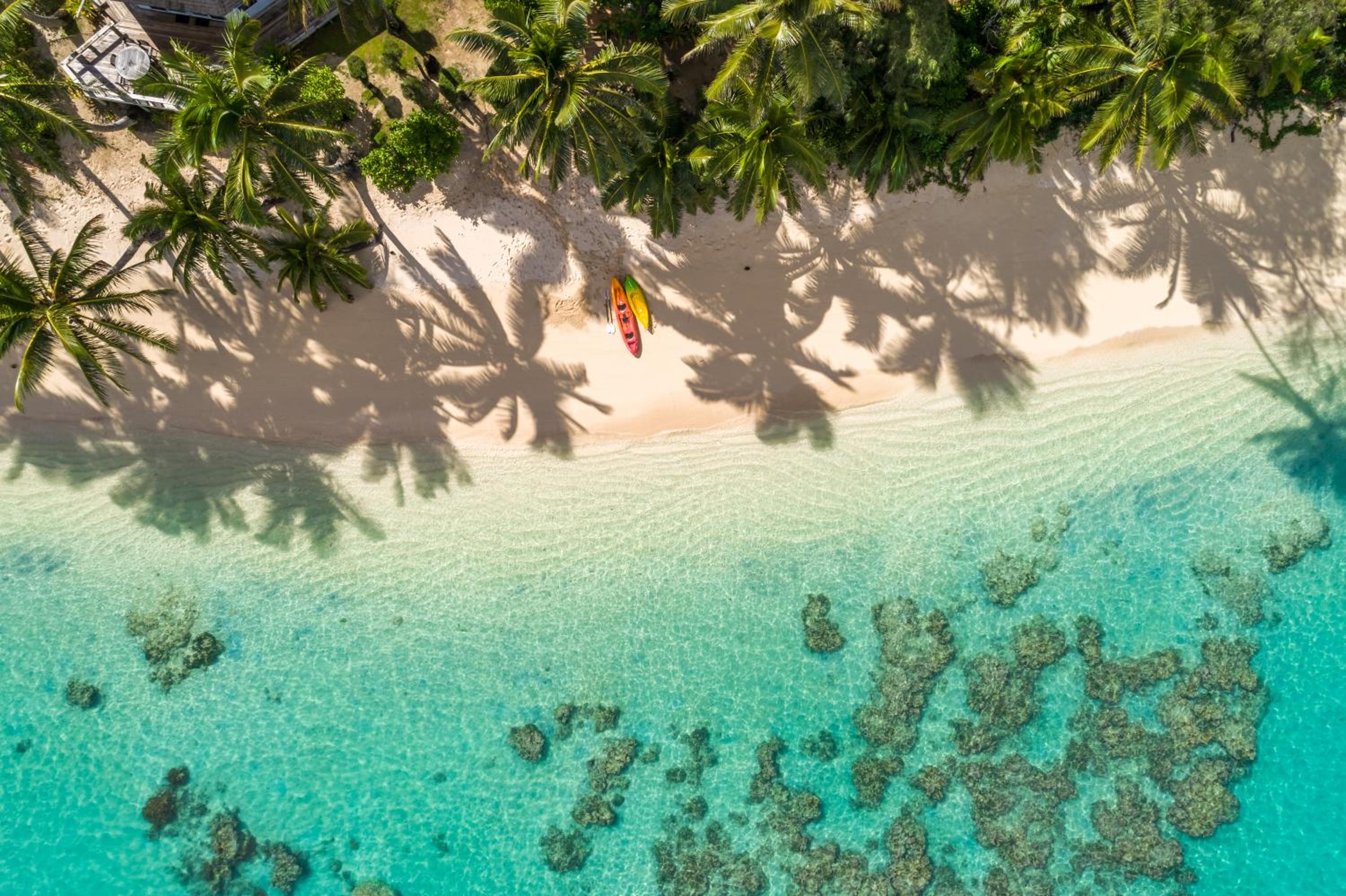 Vaka Beach Cottage with AC Unlimited Wifi