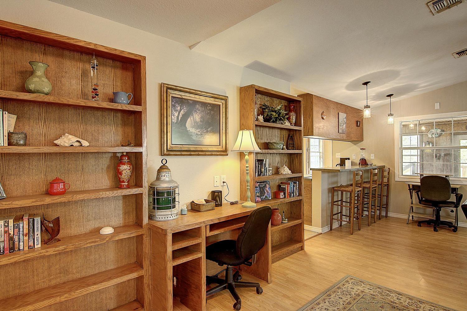 Fantasy Oaks Lodge