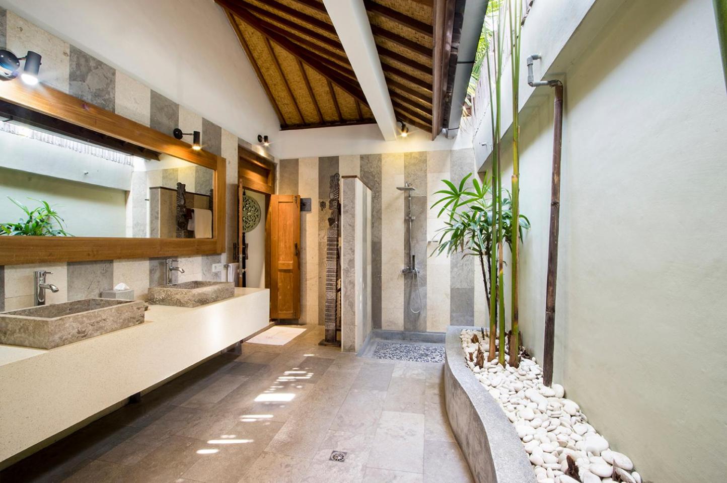 Villa Shantika by Villa Finder