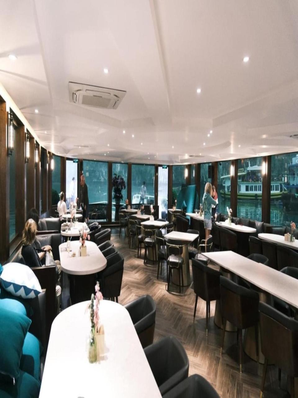 Du thuyền 5 sao thăm vịnh Hạ Long trong ngày - Daily - Lan Hạ - CAT view 3