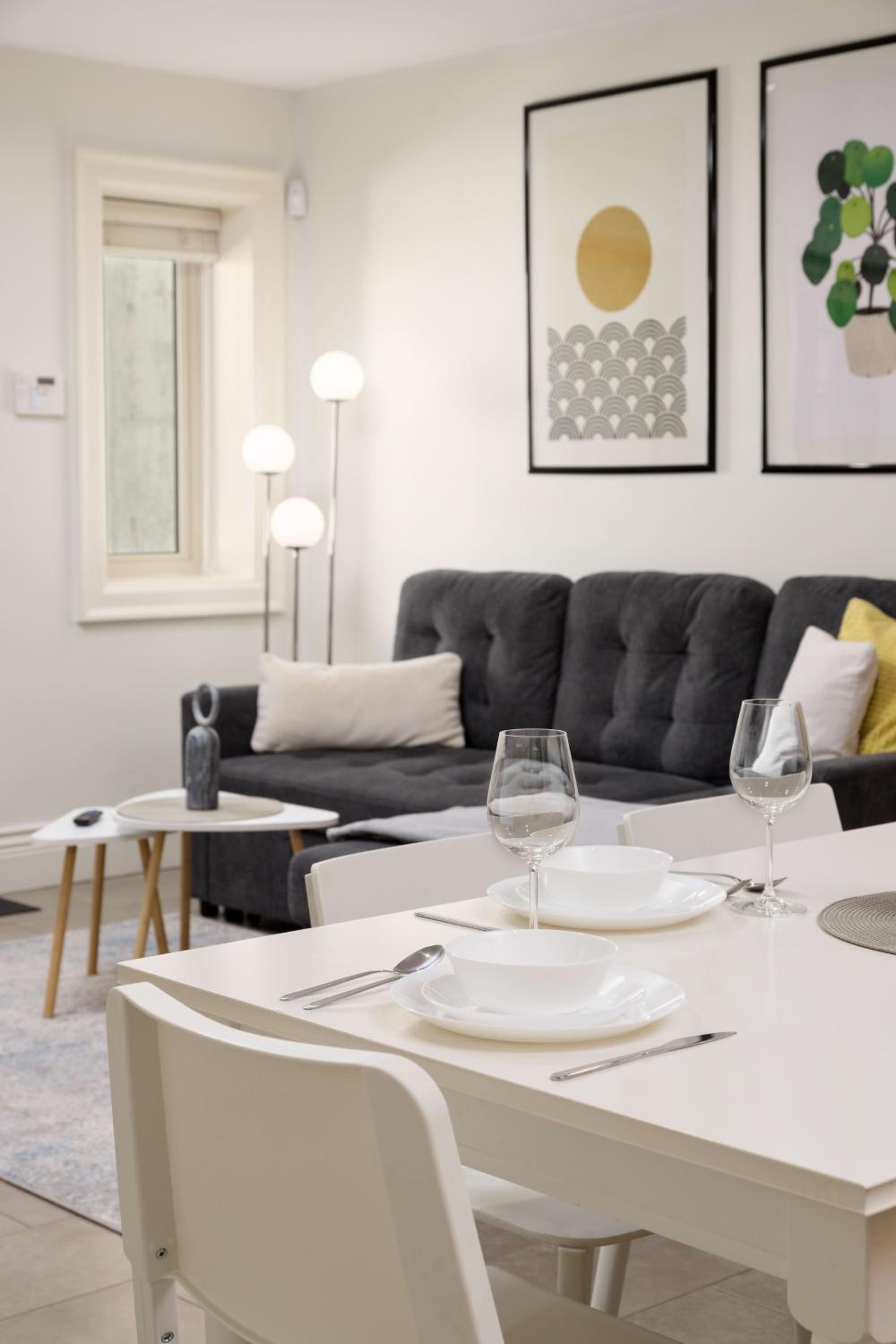 2 Br basement suite Melbourne Av