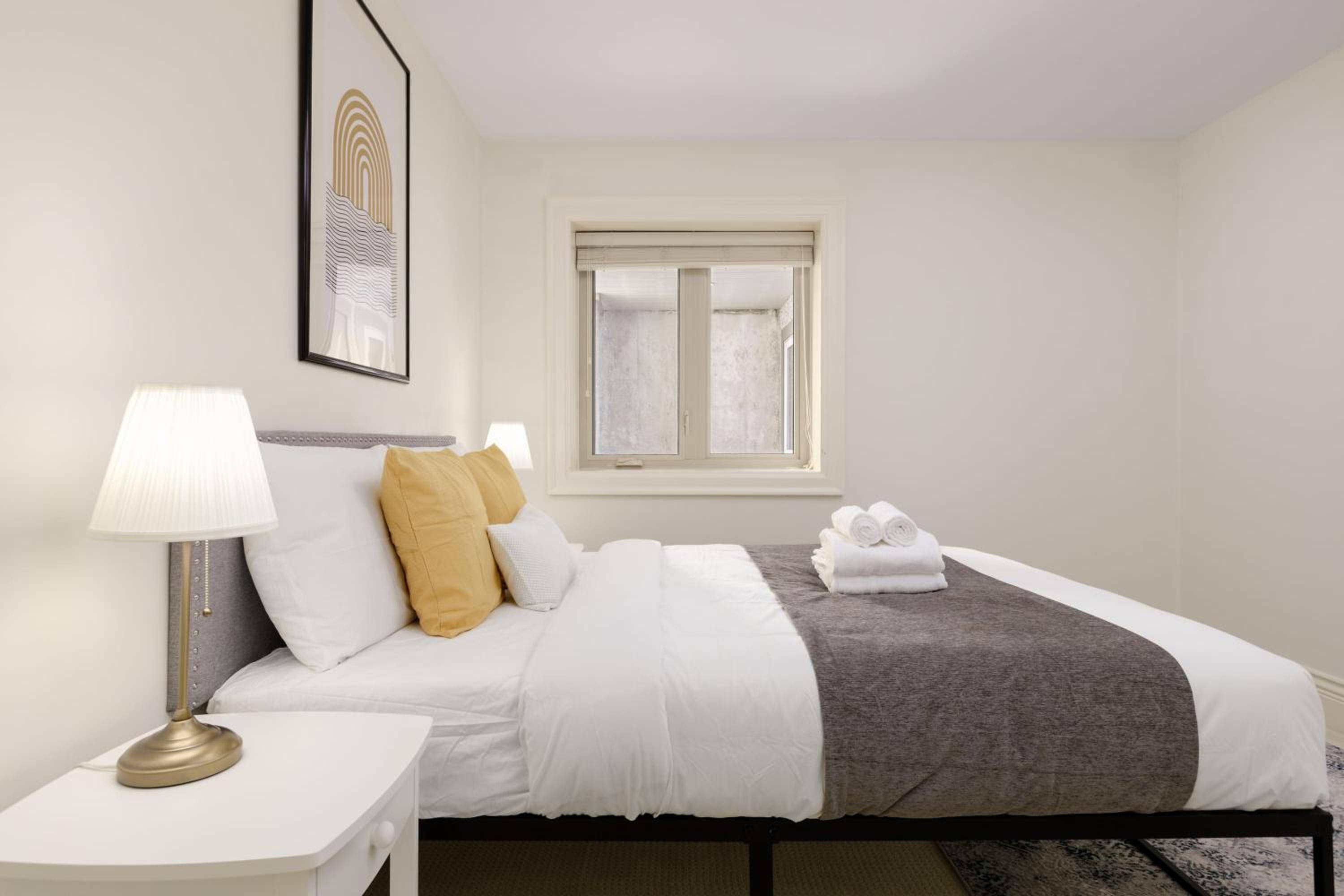 2 Br basement suite Melbourne Av