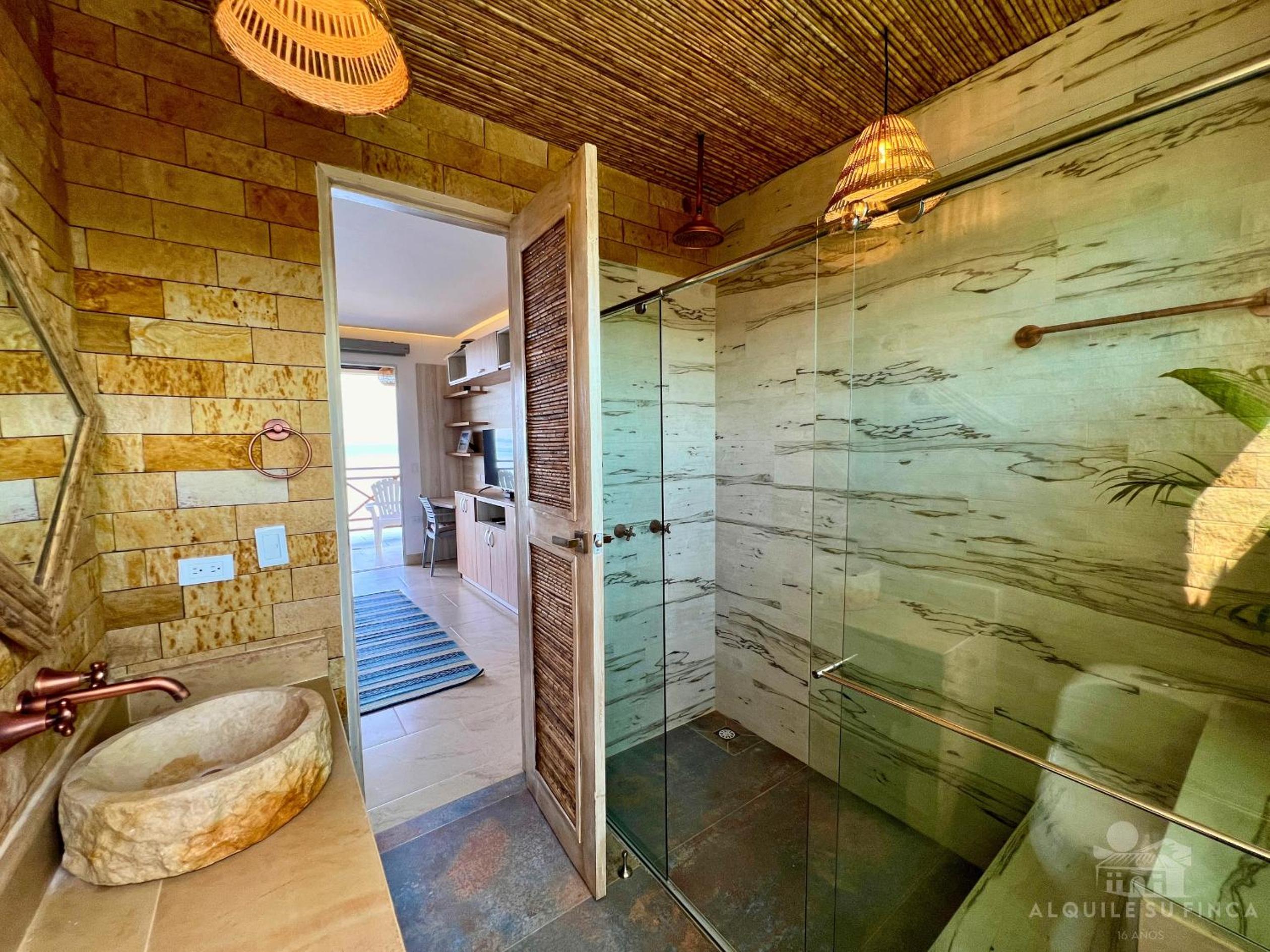 EcoSuites Laguna Beach, Playas El Francés By Alquile Su Finca