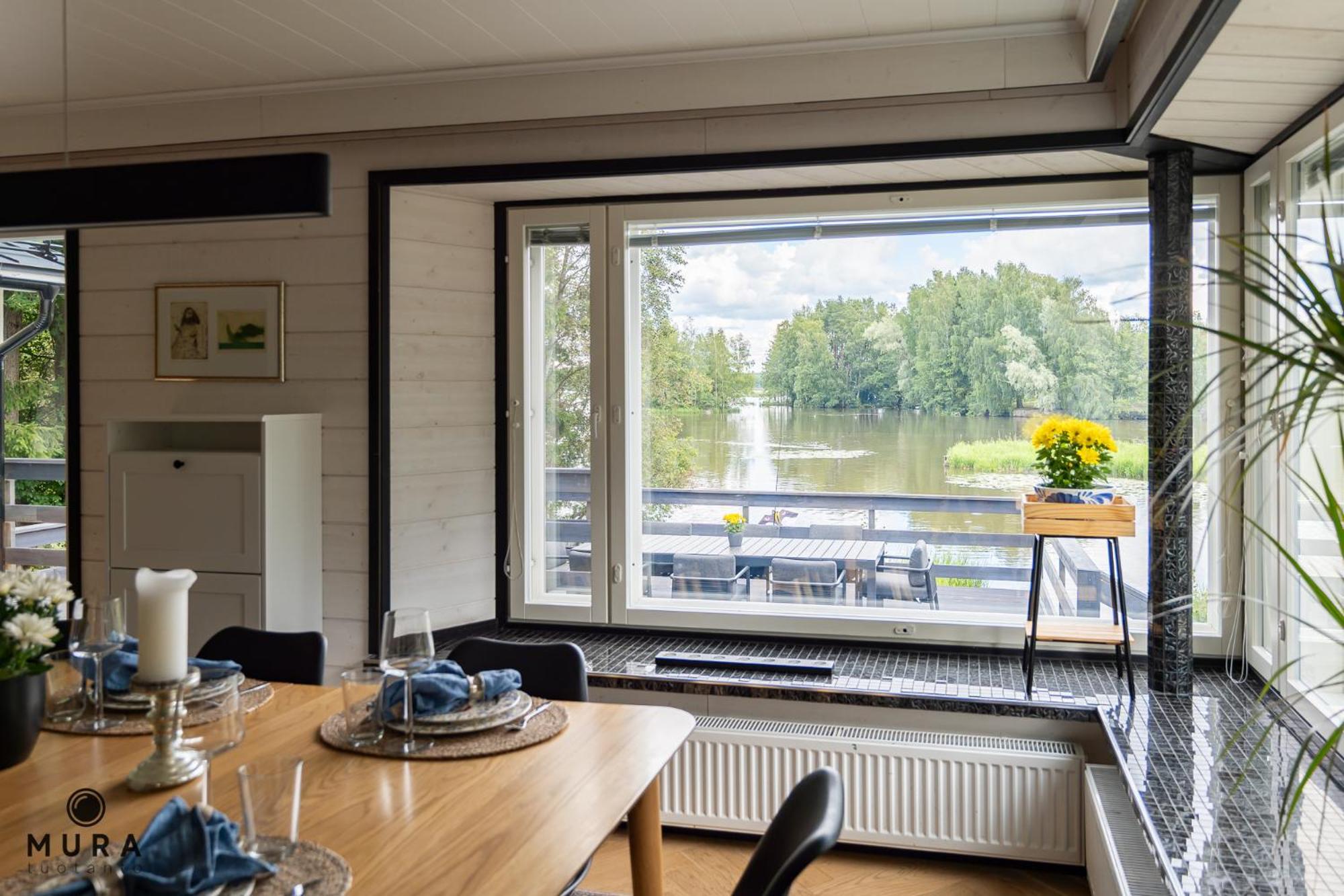 Villa Gaia - Luxury villa with jacuzzi and beach close to trainstation 10 minutes from Tampere city! 1,5 hours to Helsinki view 2