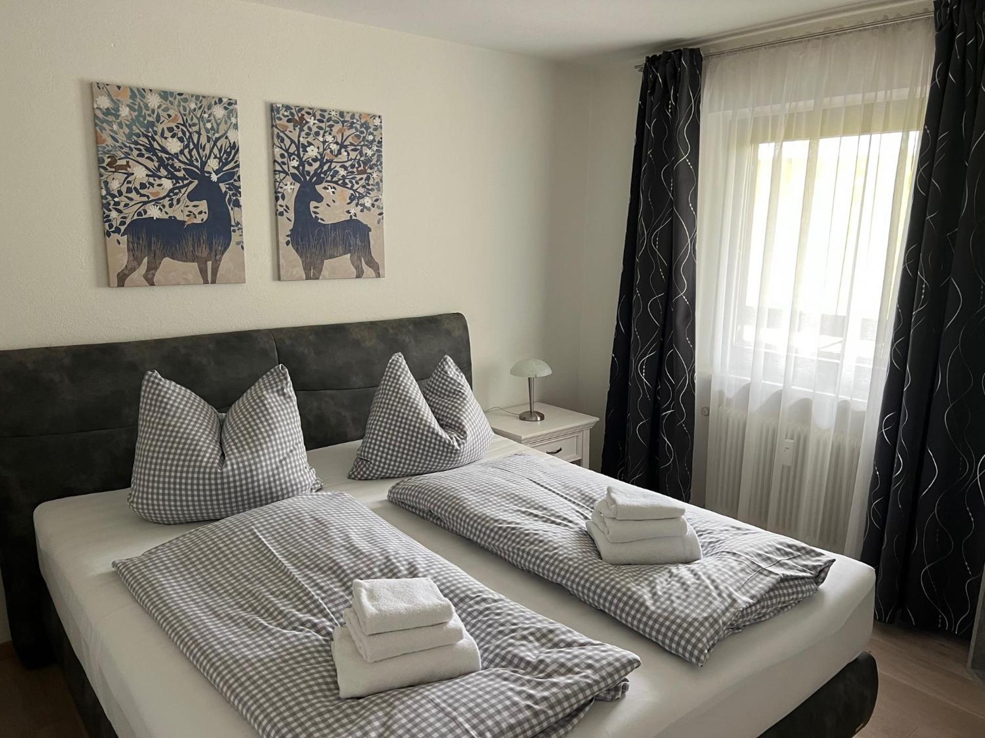 App 3 min walk to Seefeld center