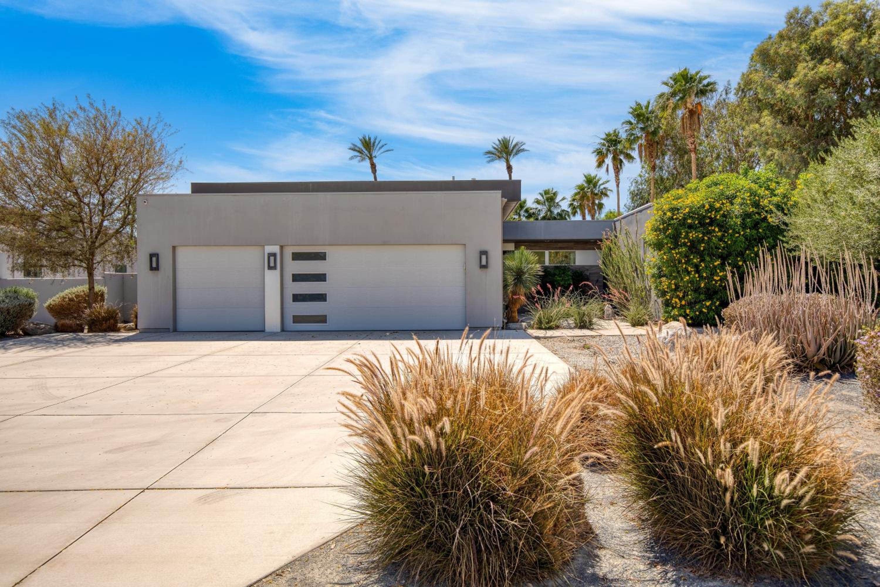 Sleeps 28 Putting Green Bocce Ball Near Coachella Polo Villas Sol