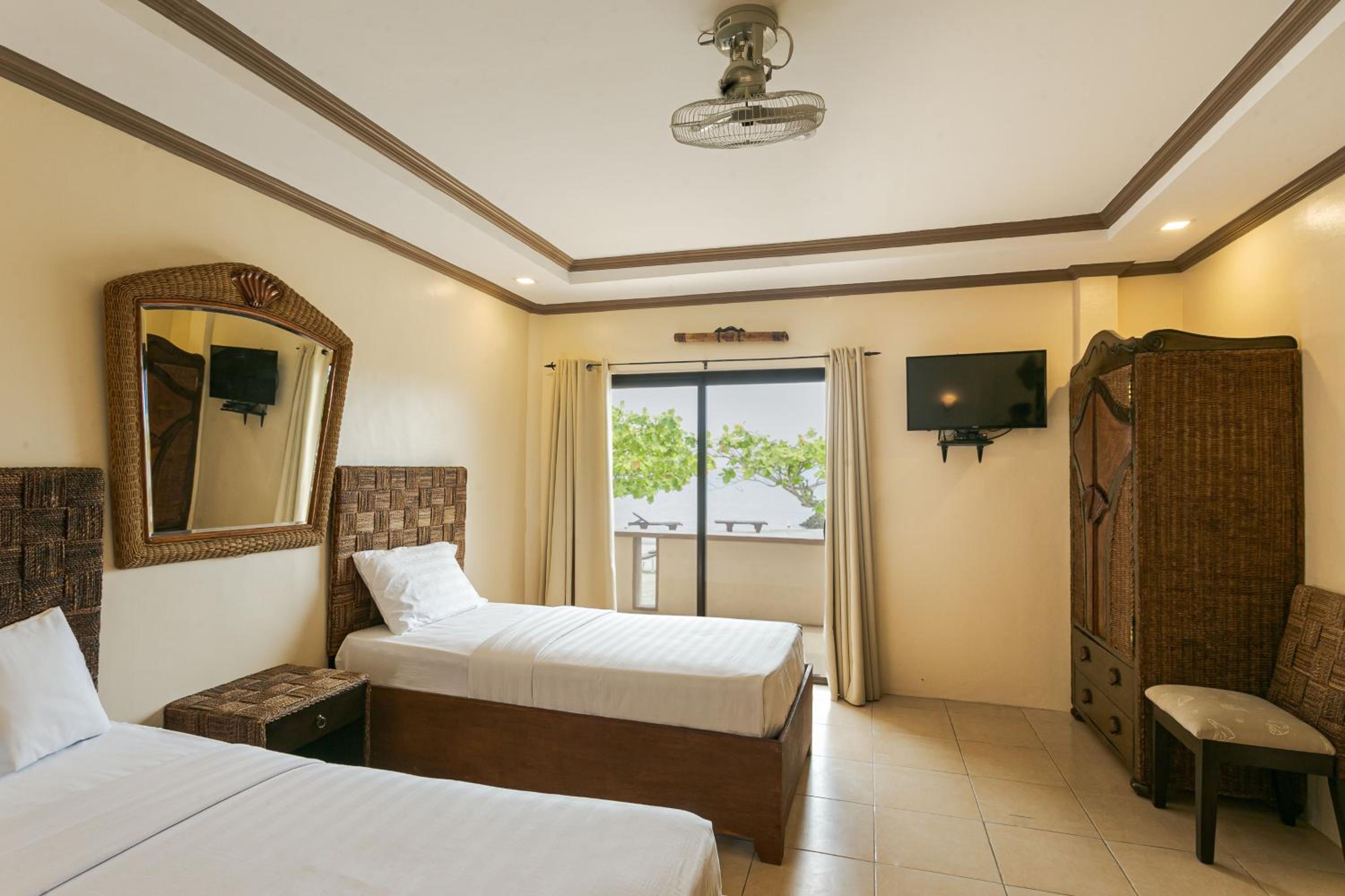 Turtle Bay Dive Resort — photo 95