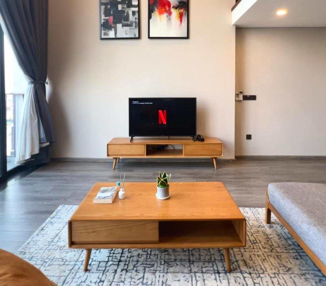 PentStudio Duplex Apartment