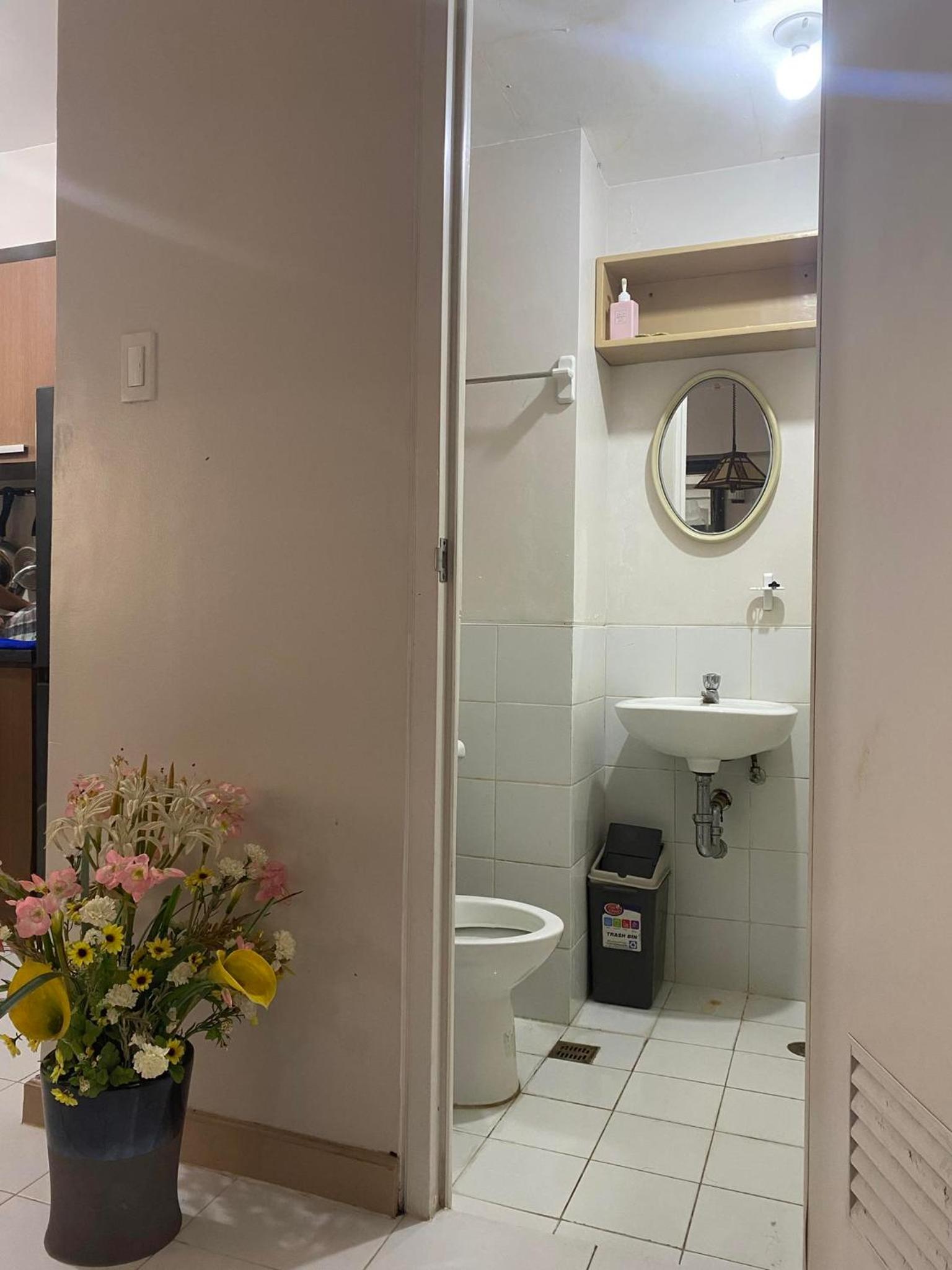 2BR Condo in Northpoint Bajada view 4