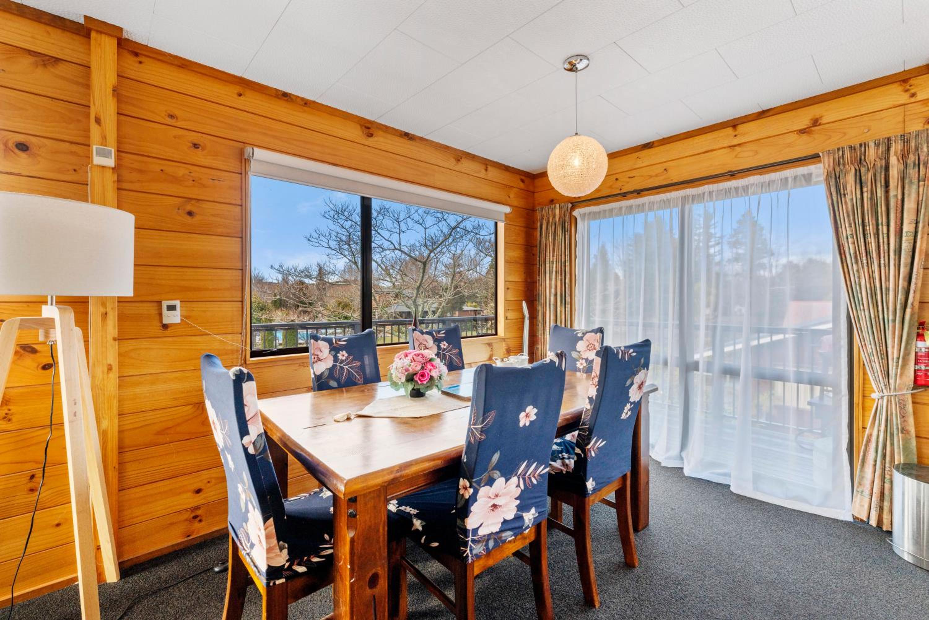 Riverside Haven - Turangi Holiday Home