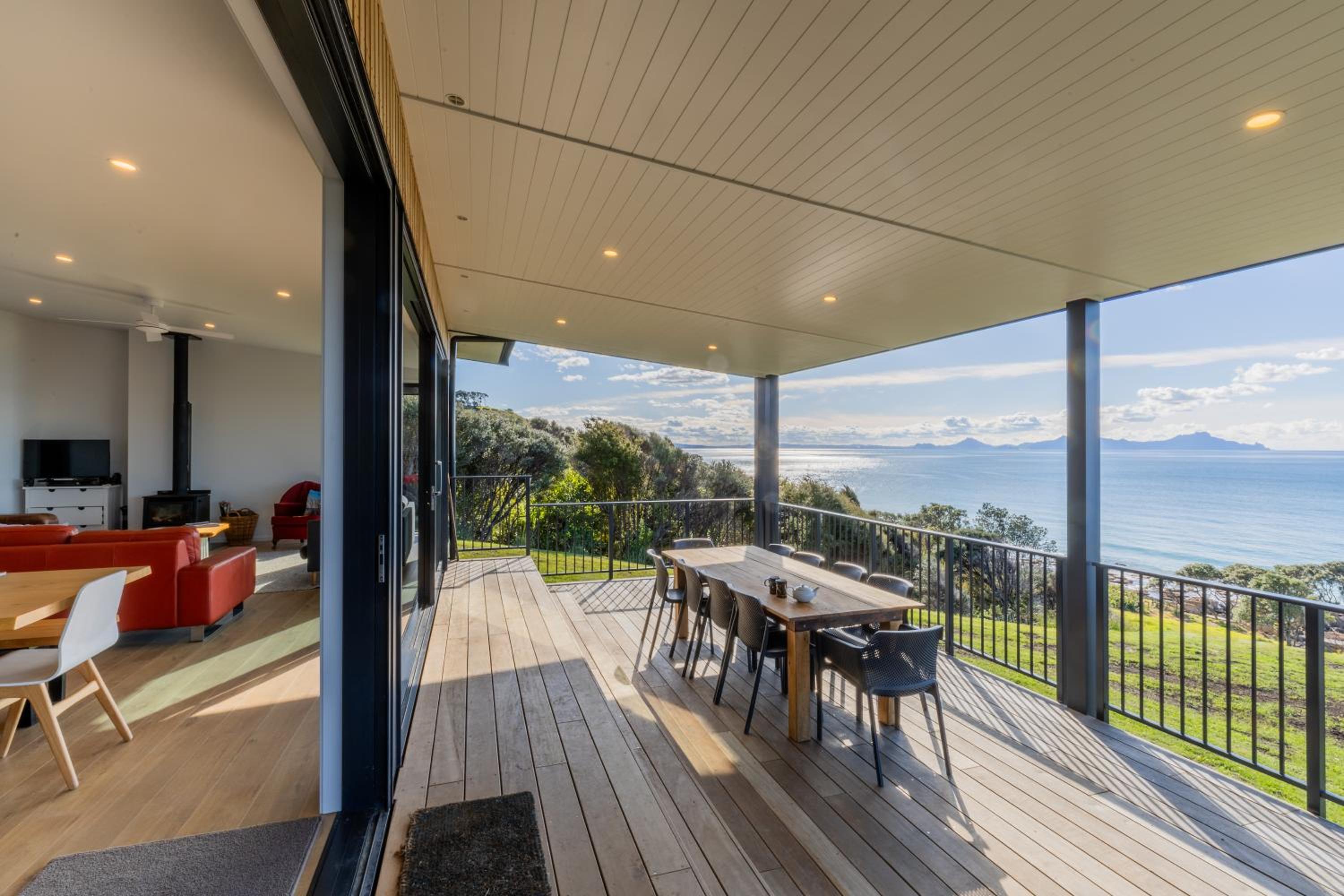 Slice of Paradise - Waipu Cove Holiday Home view 5