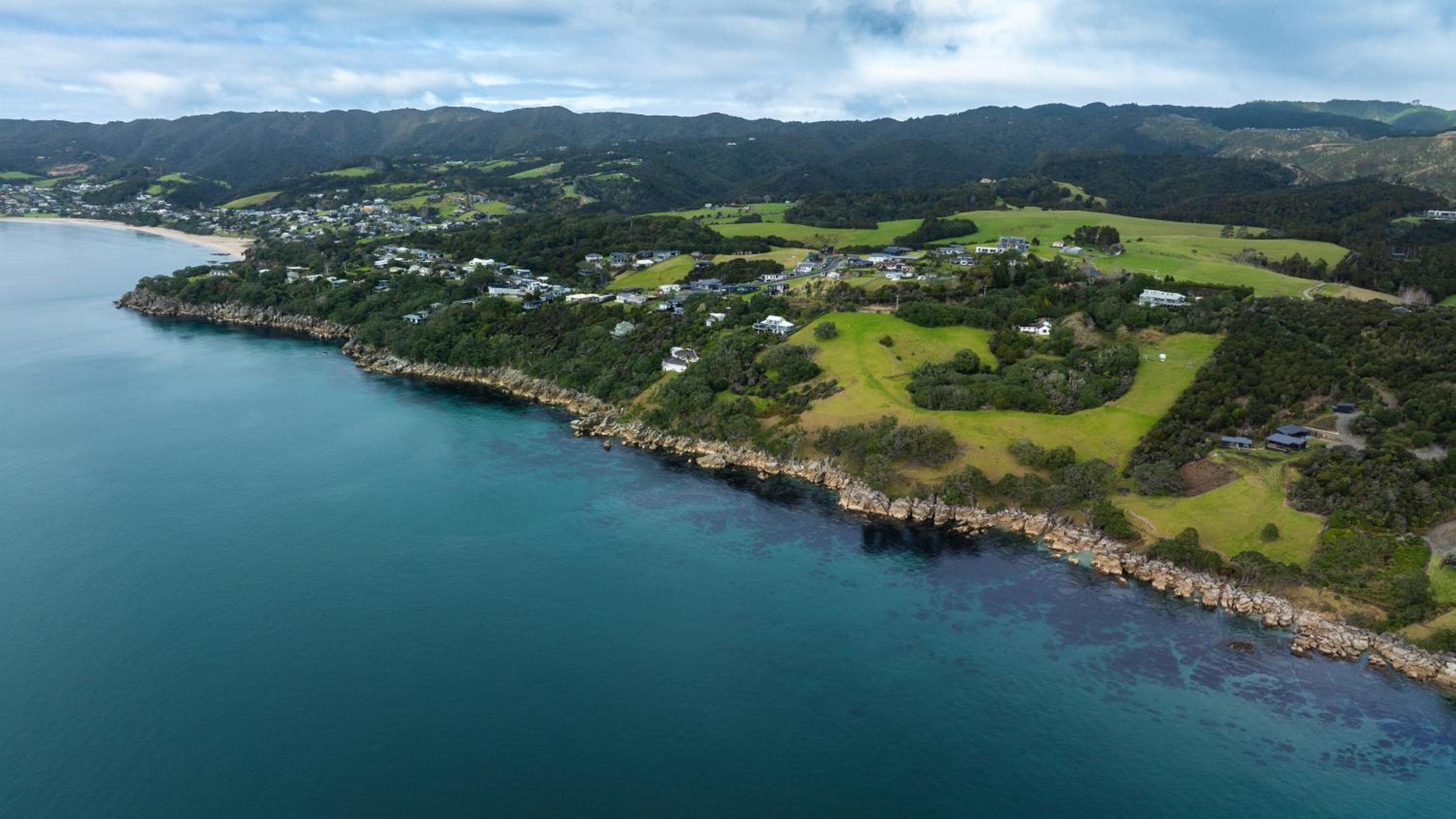Slice of Paradise - Waipu Cove Holiday Home view 2