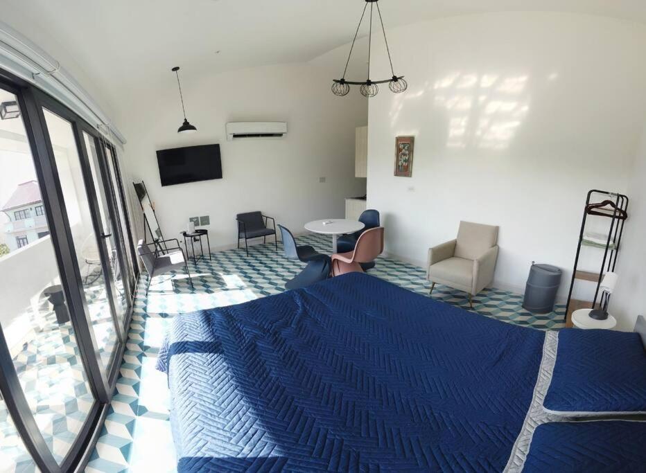 Estilo y Comodidad en Casco Antiguo ApartaEstudio view 3