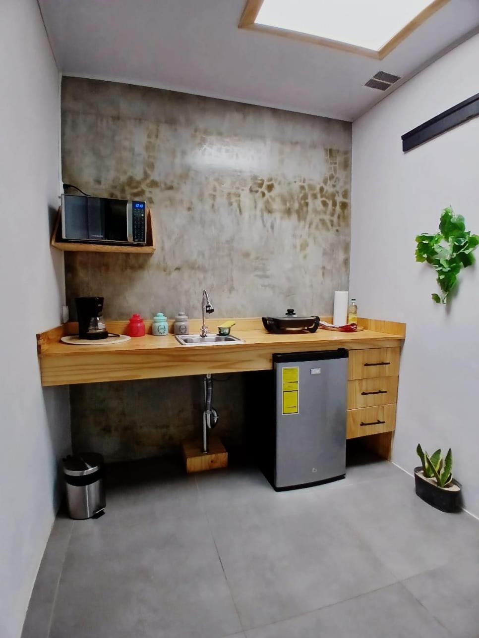 SJO Green Casita