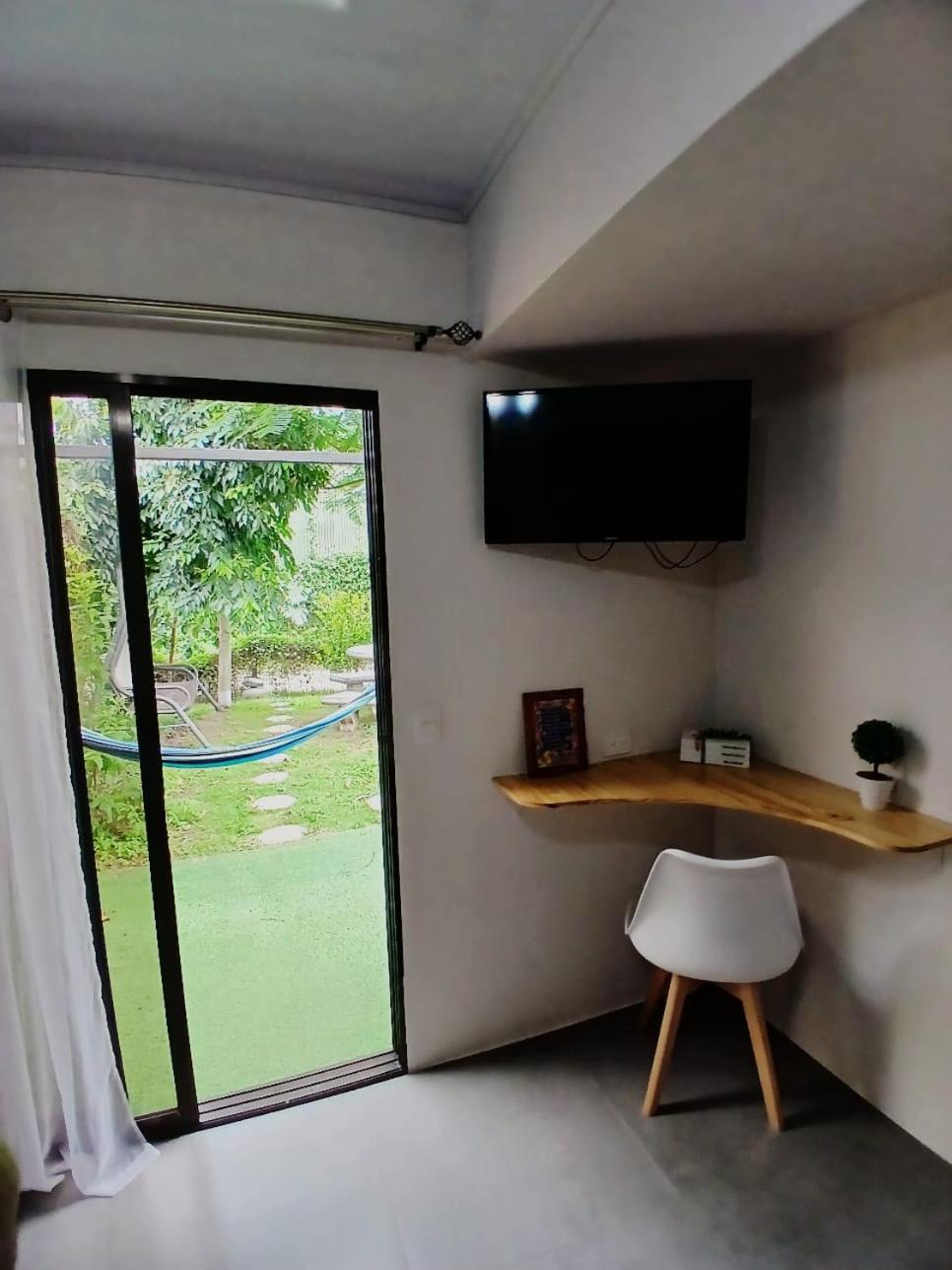 SJO Green Casita