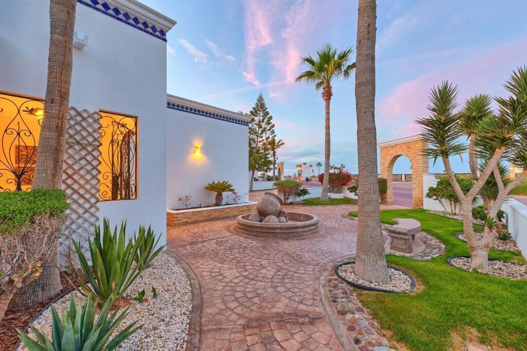 Luxury Ocean View Villa on Sandy Beach