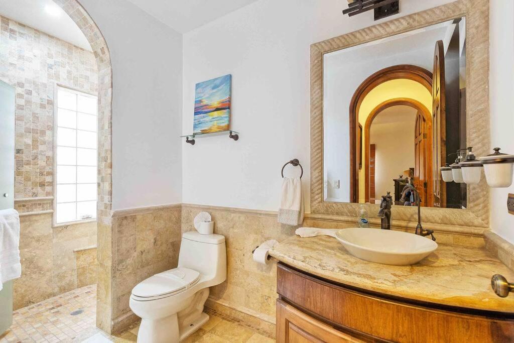 Luxury Ocean View Villa on Sandy Beach