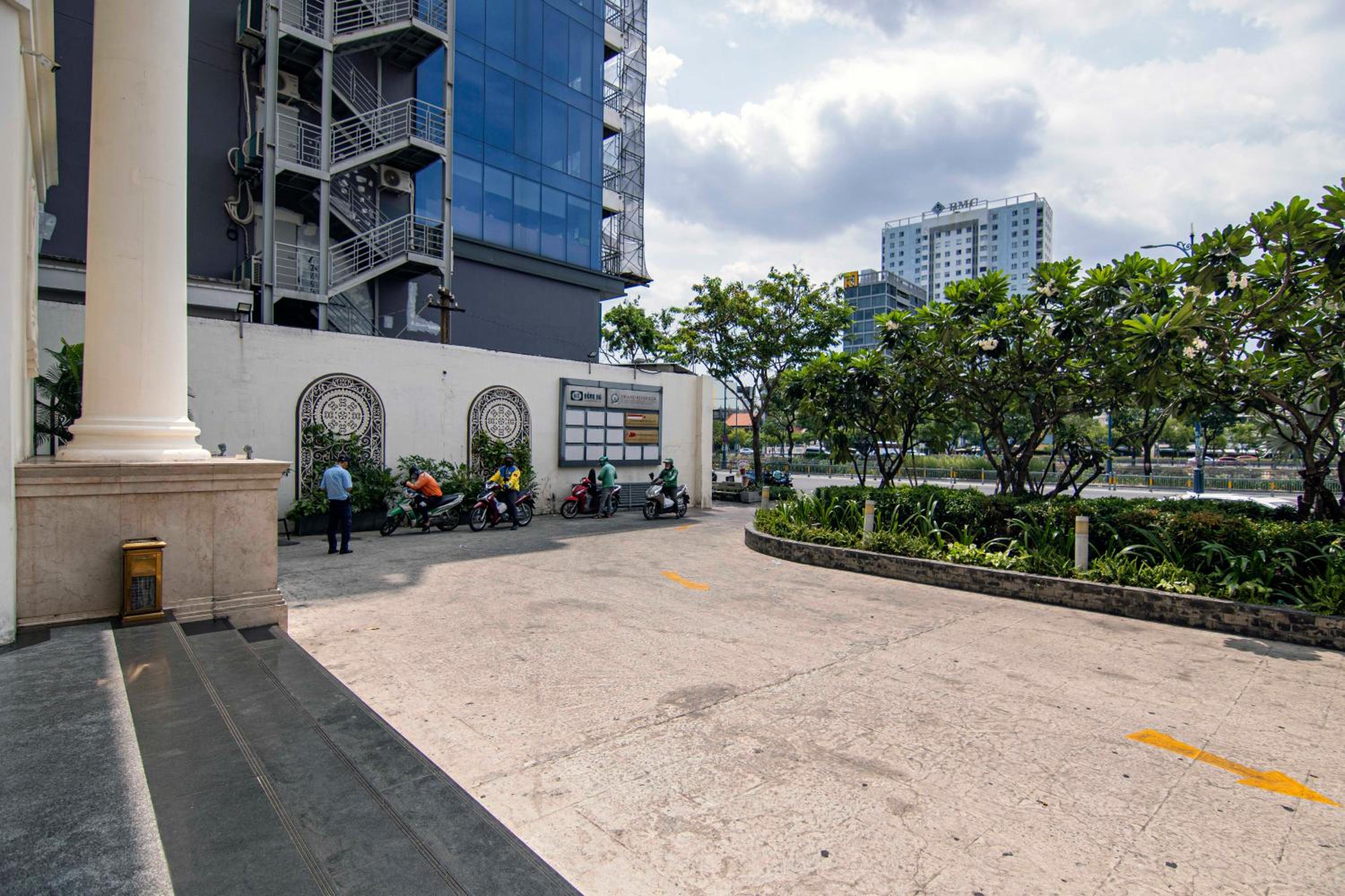 The Luxury GRAND RIVERSIDE Apartment City Center