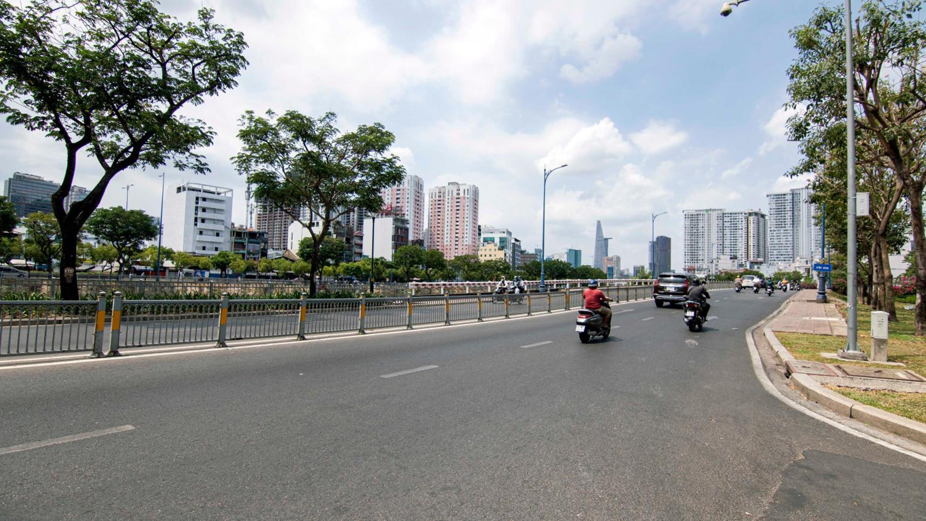 The Luxury GRAND RIVERSIDE Apartment City Center