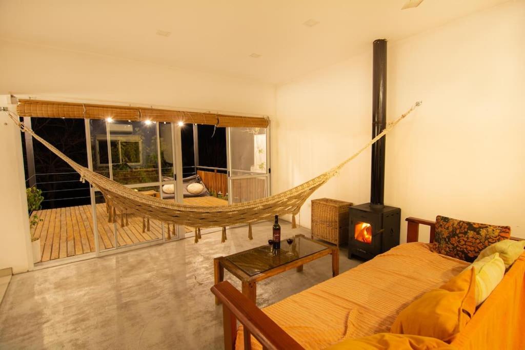 Hermosa casa, terraza al río, Jacuzzi climatizado