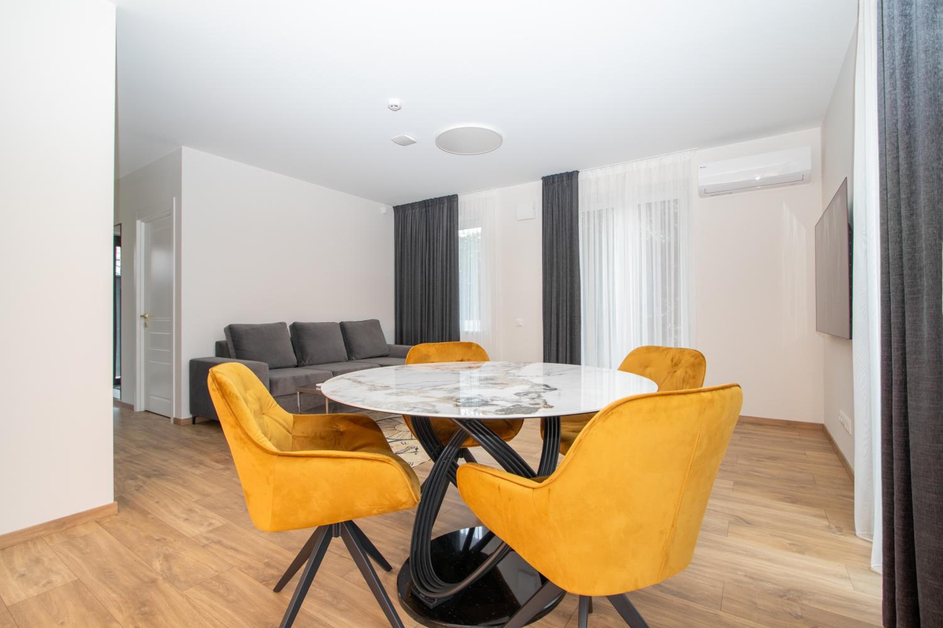 Newly Built Apartments With Parking, By Cohost