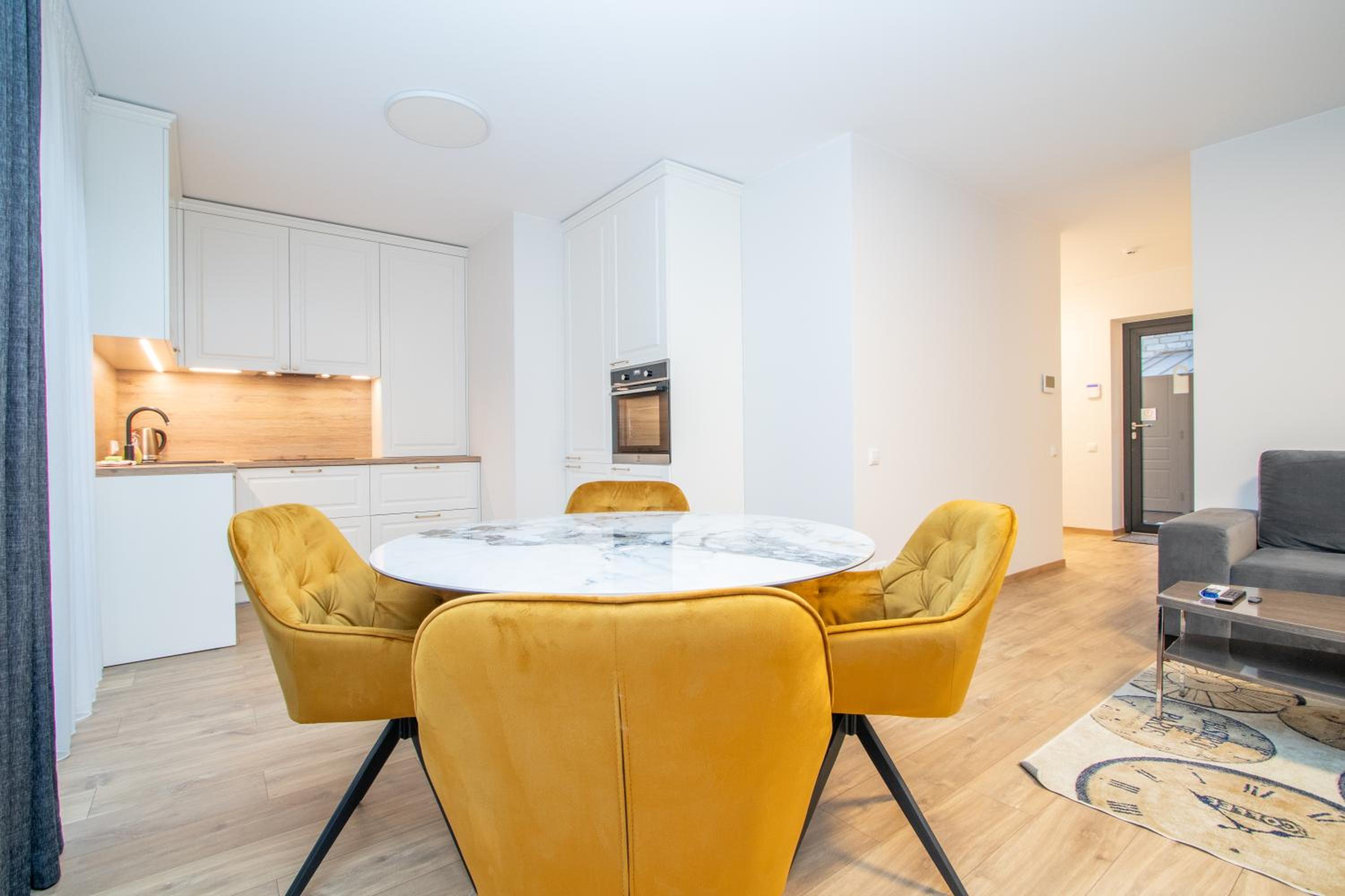 Newly Built Apartments With Parking, By Cohost
