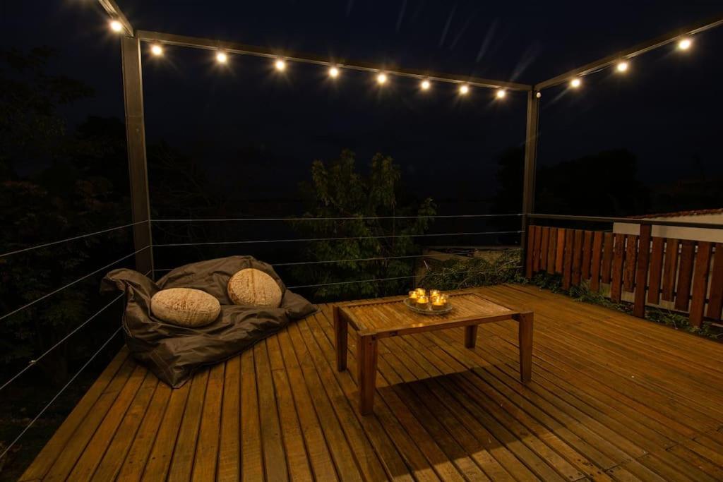 Hermosa casa, terraza al río, Jacuzzi climatizado