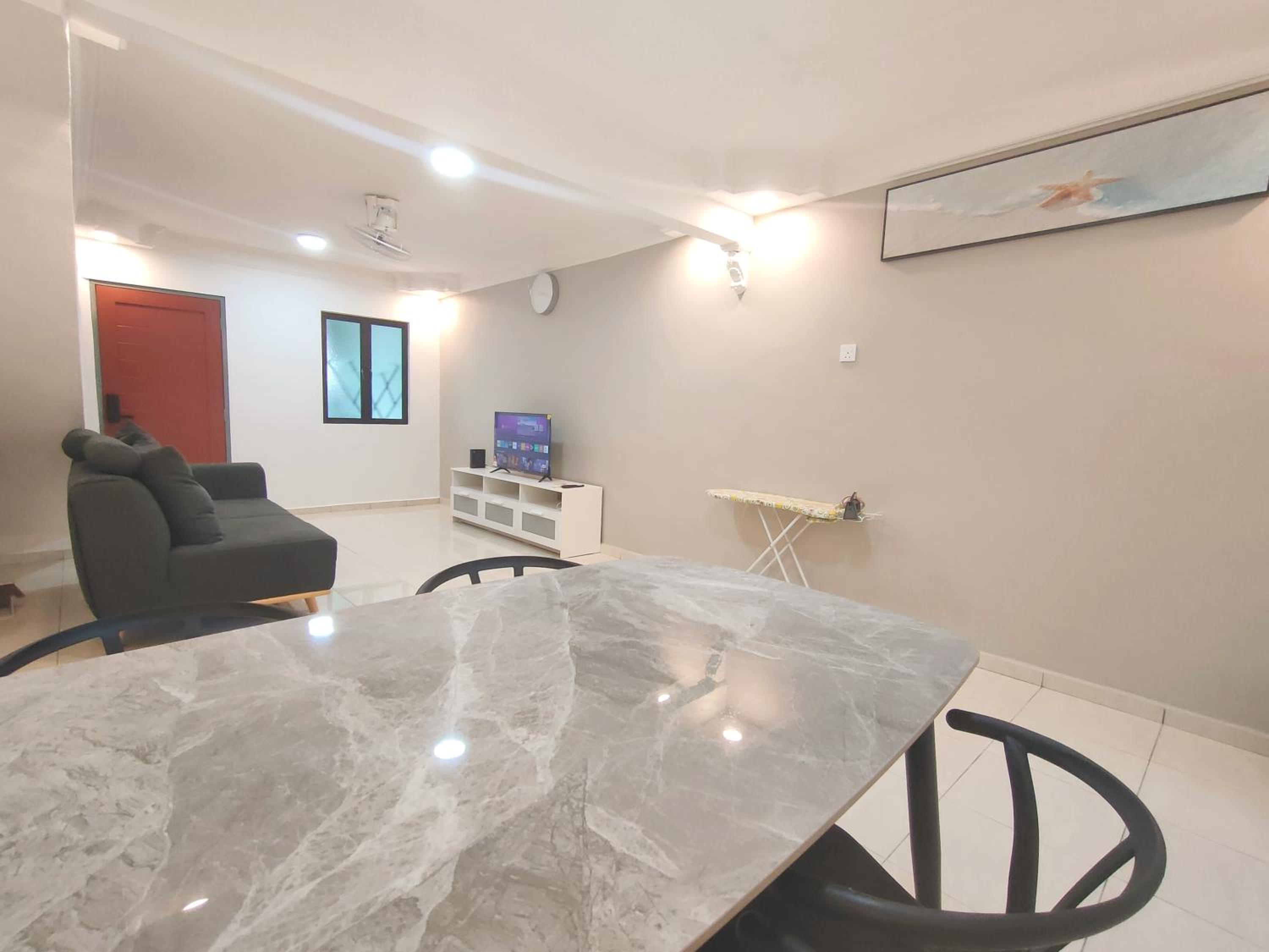 Molek Premium Suite 3R2B at Johor Bahru by Maco Home
